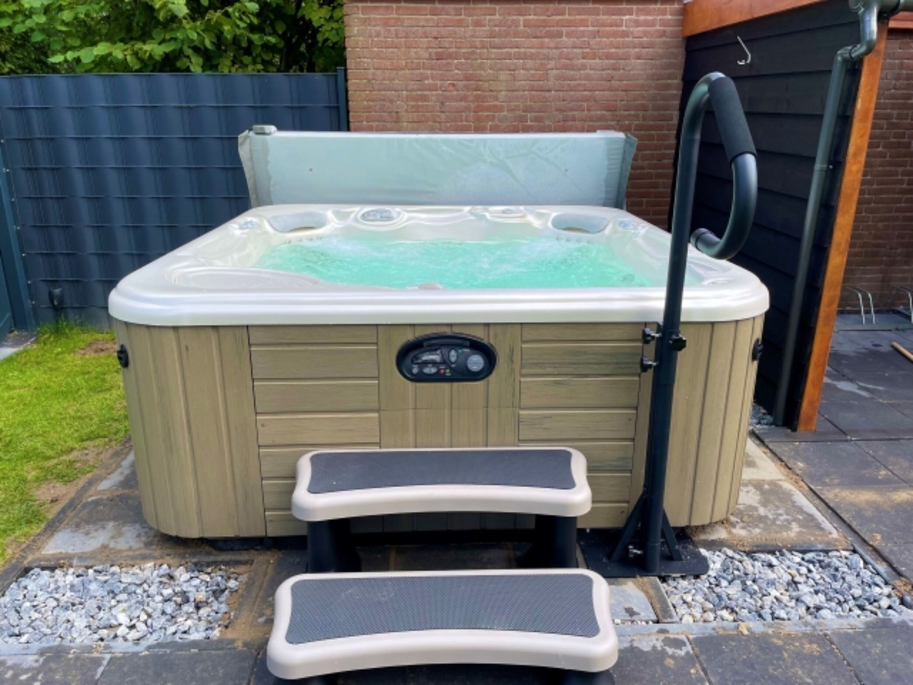 Hotspring Whirlpool 