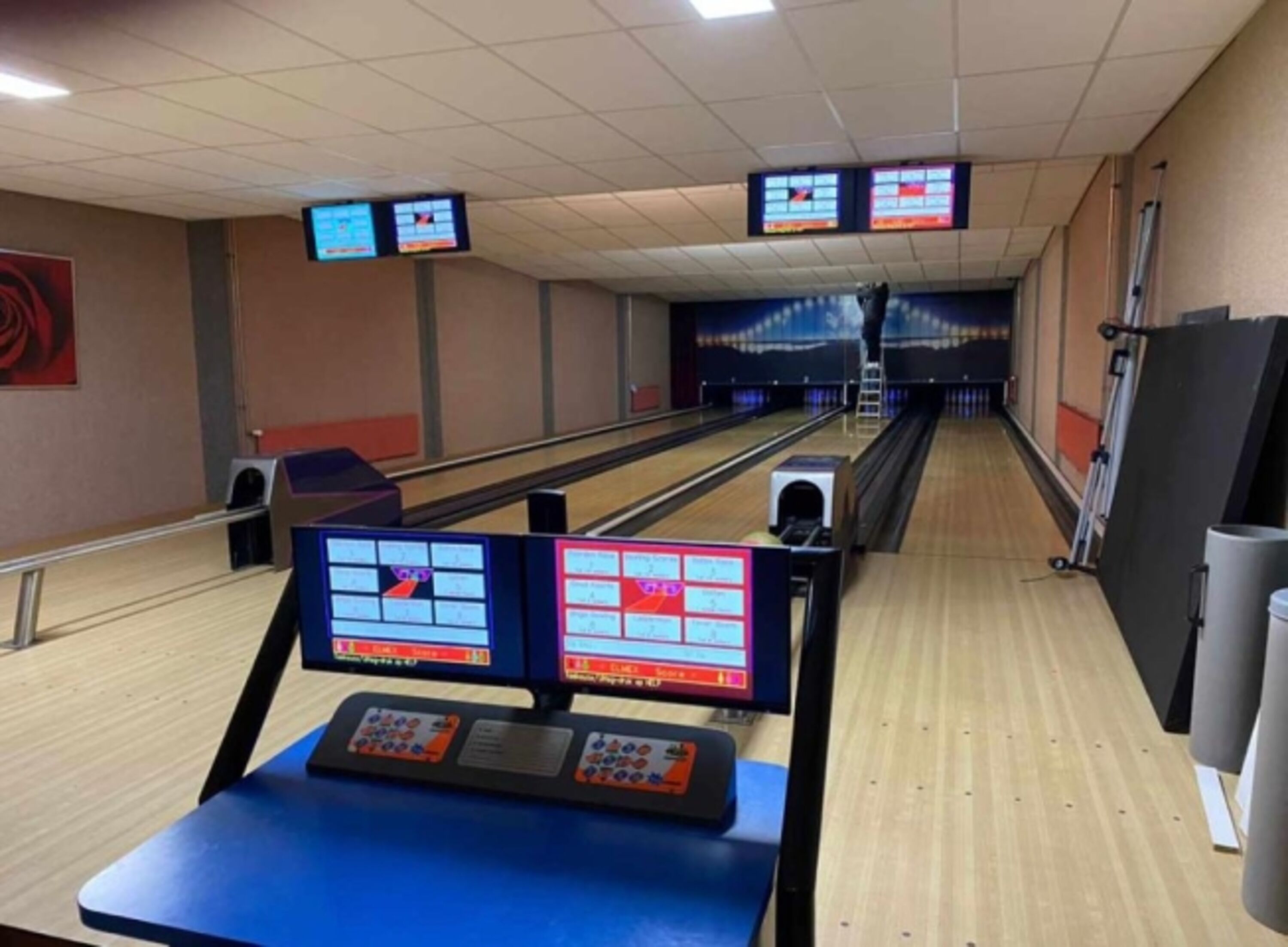Bowlingbahn im Park gegen Gebühr