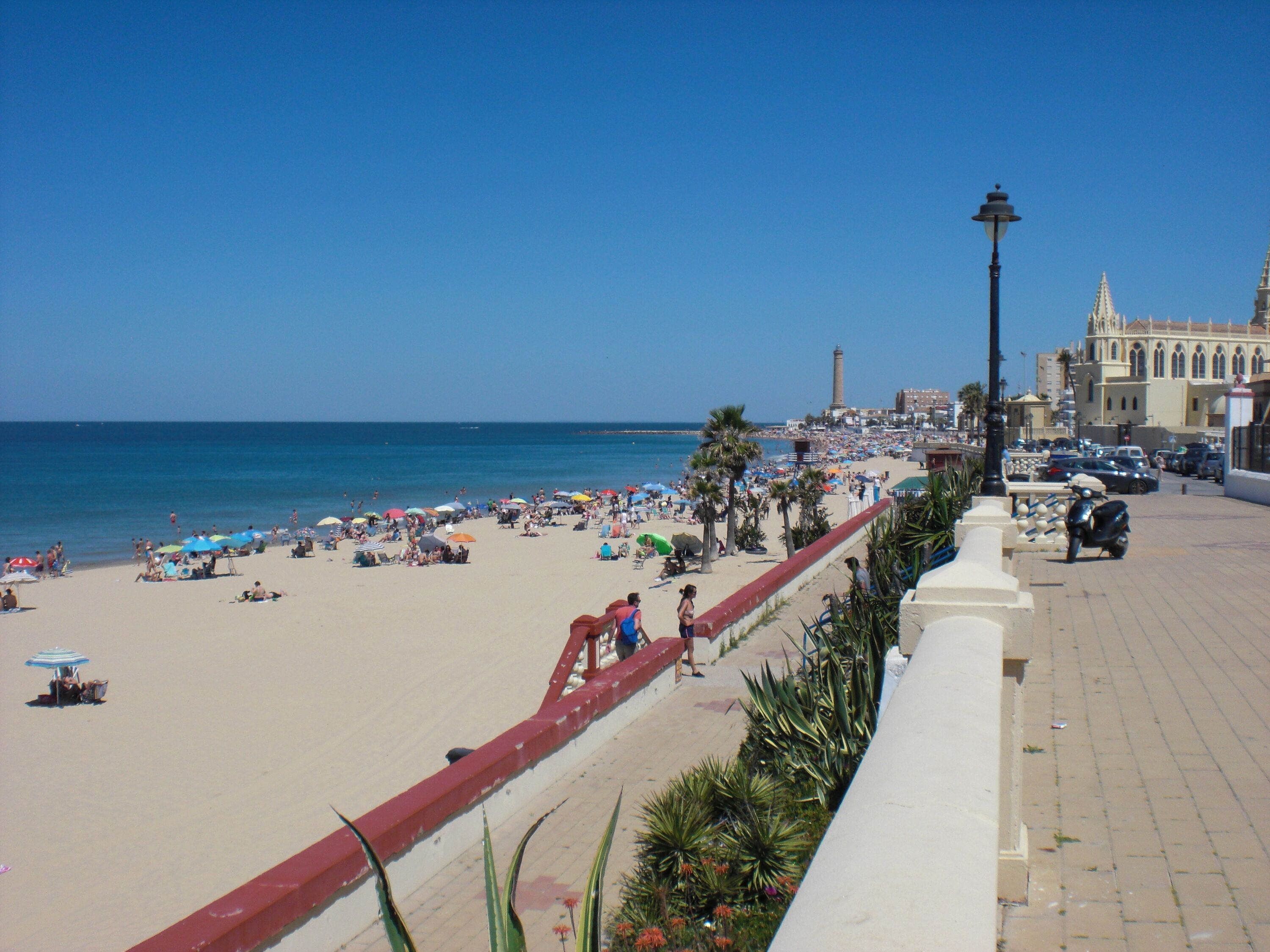 Strand “Regla”, zu Fuß nur 5 Minuten vom Haus entfernt.