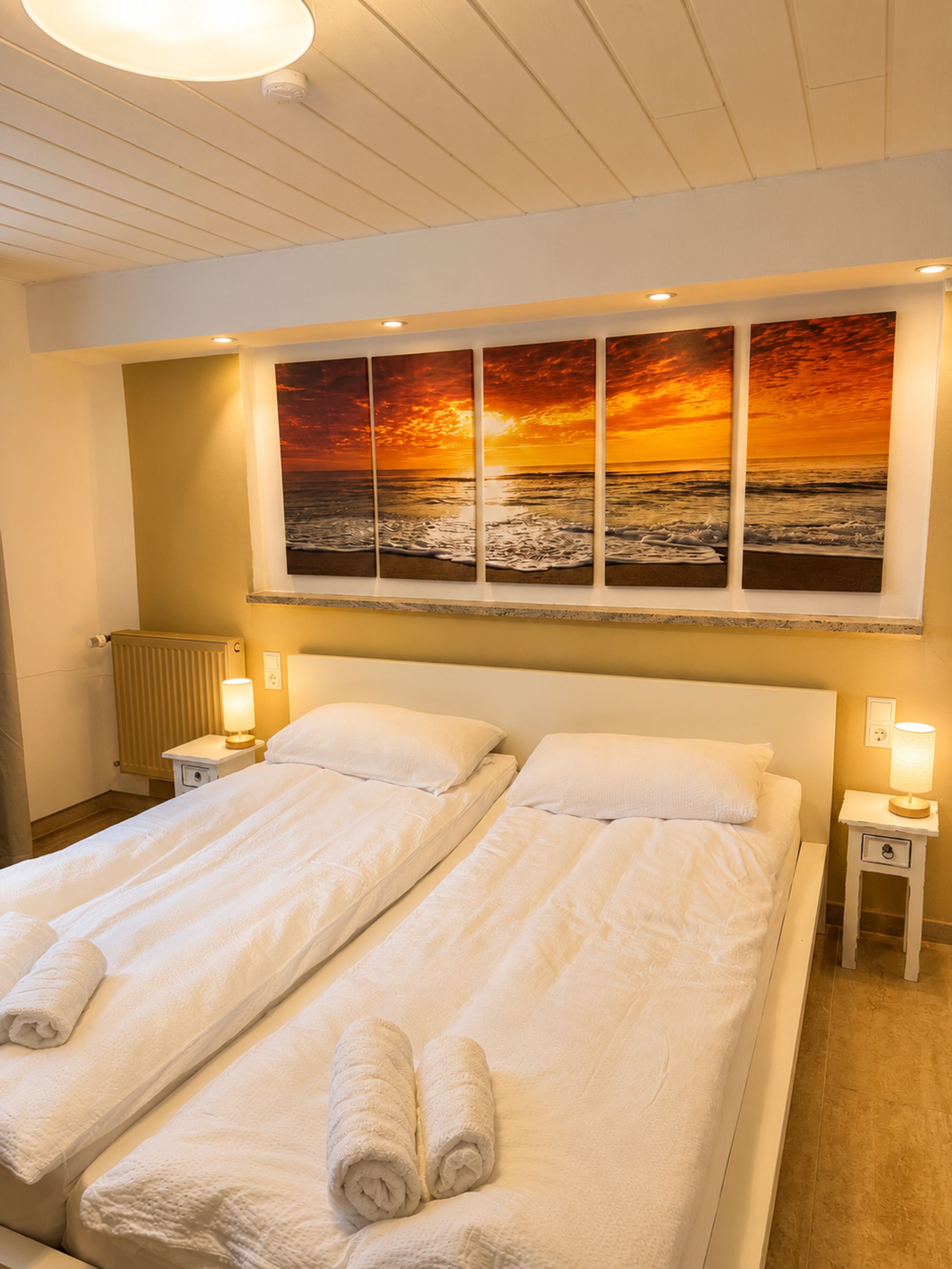 2. Schlafzimmer