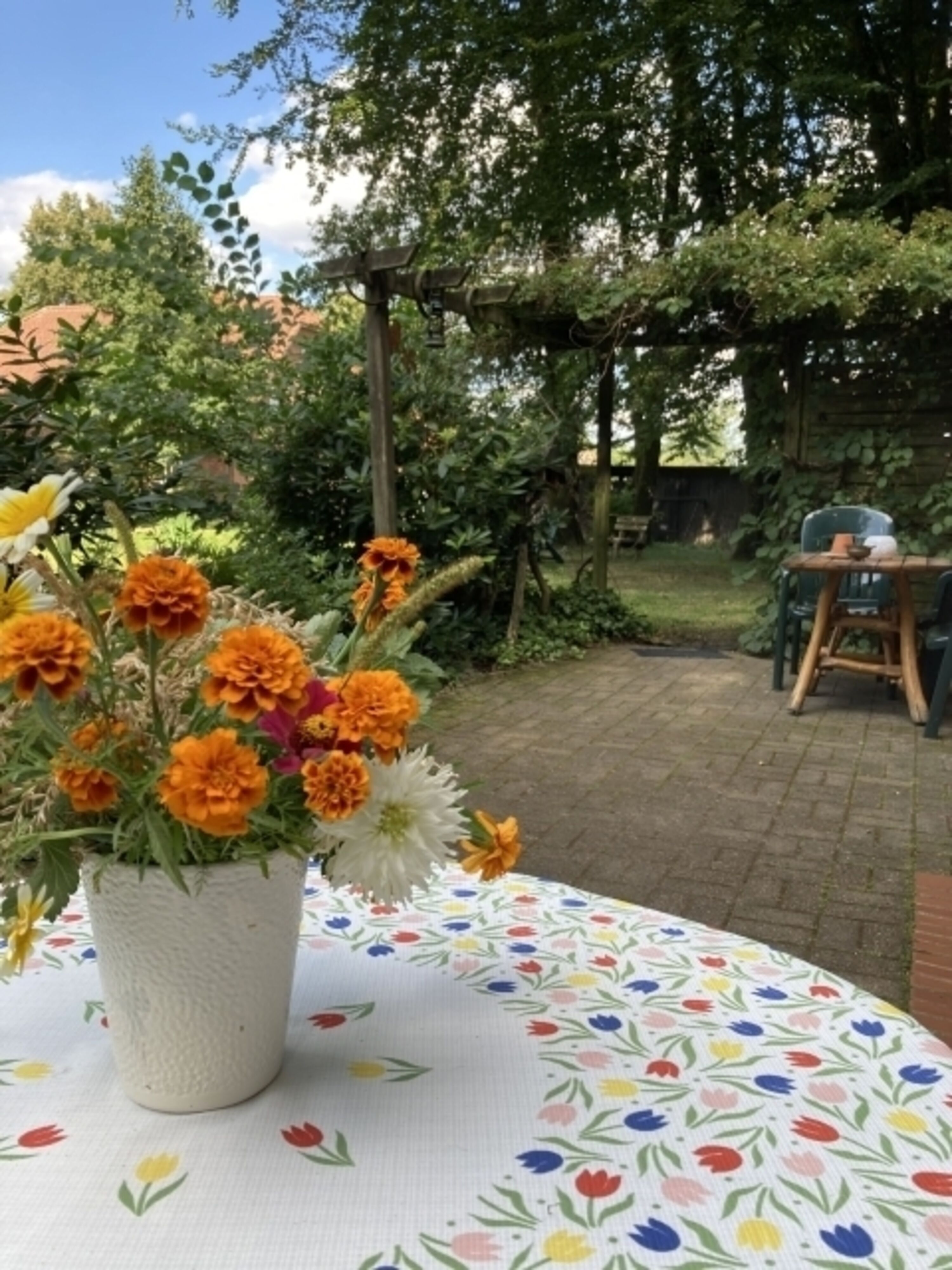 Ein sommerlicher Gruß aus dem Blumengarten
