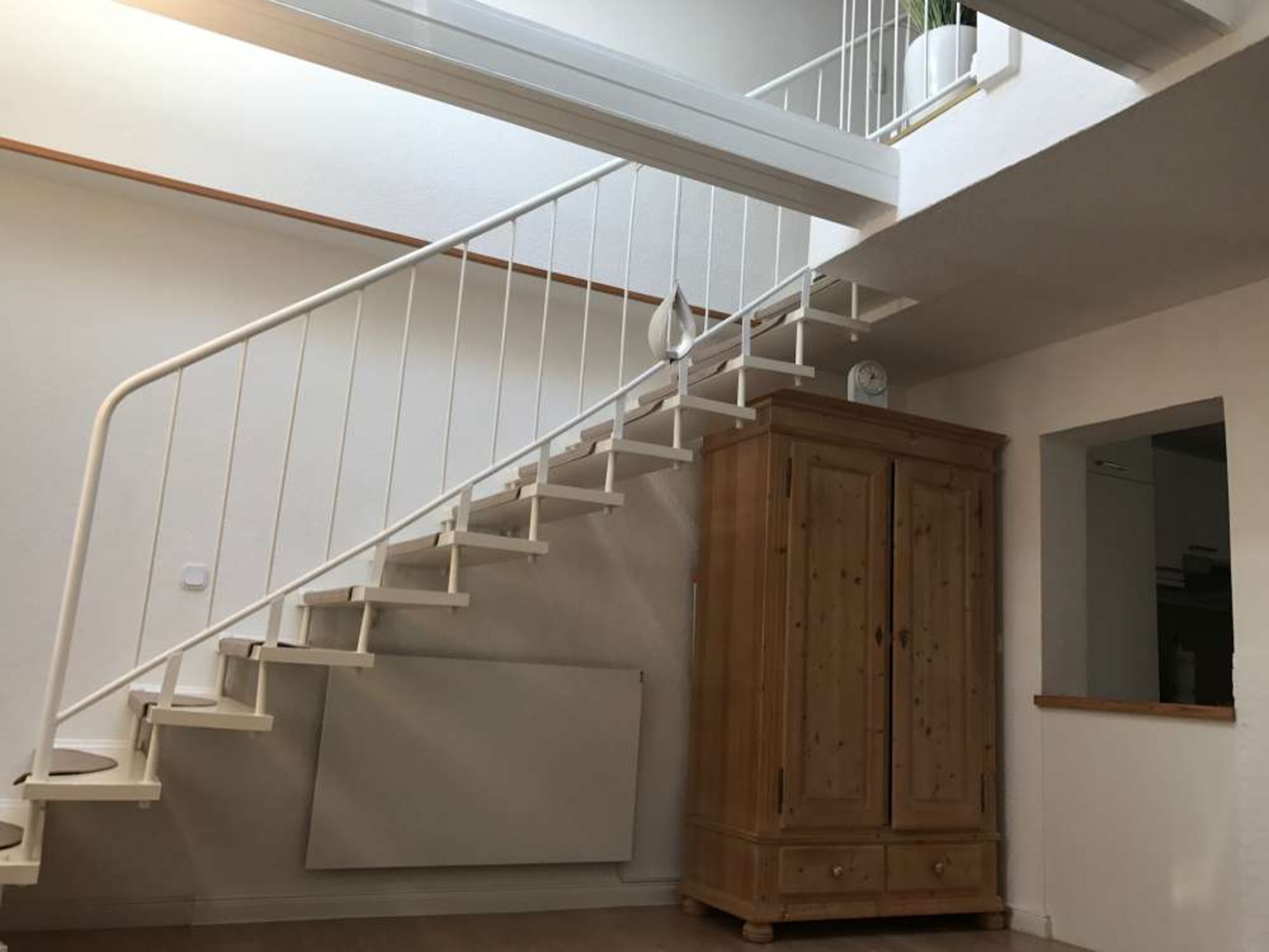 Treppe in das 1.OG. zum Schlafzimmer und Bad