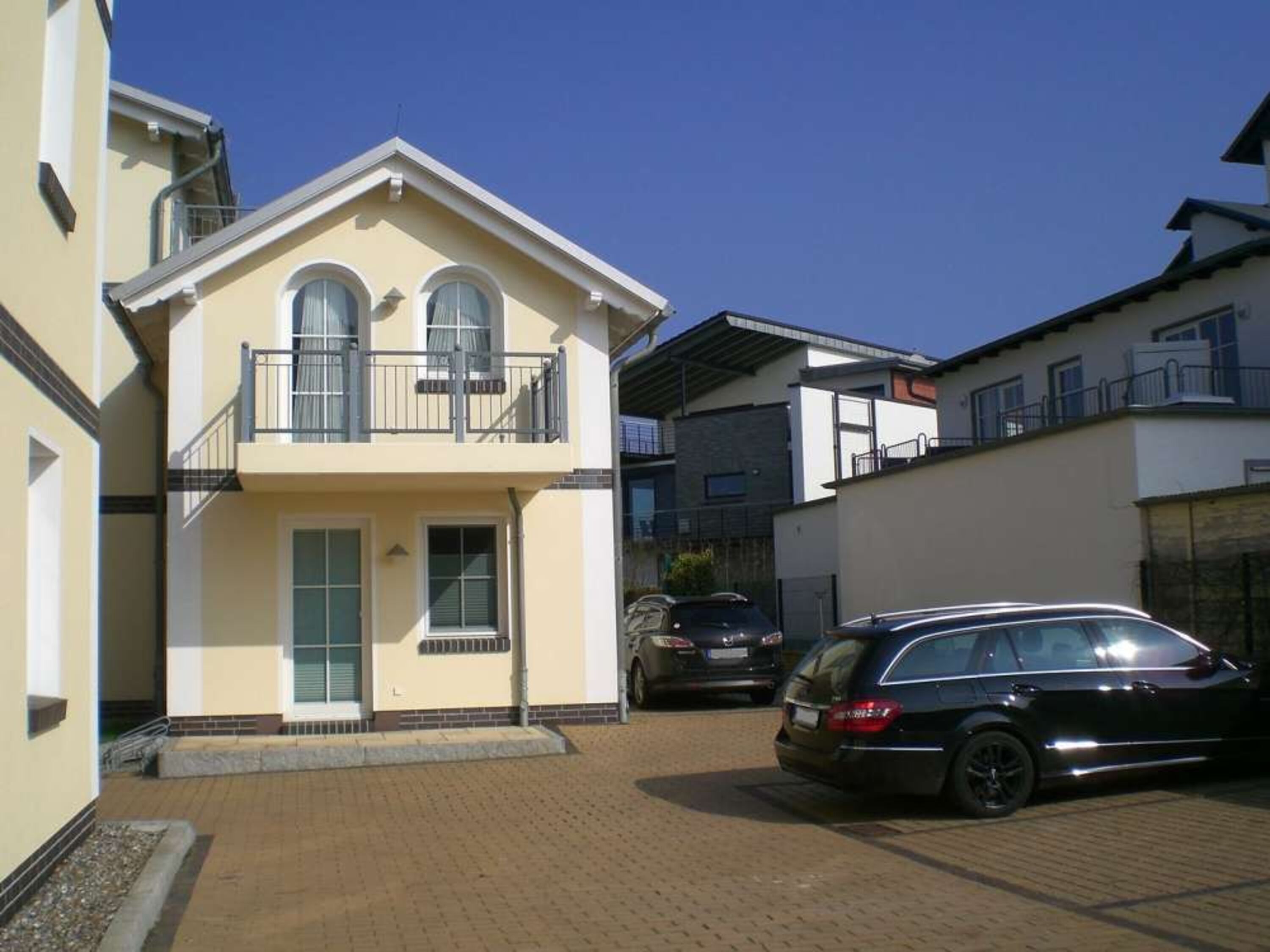 eigener Parkplatz am Haus
