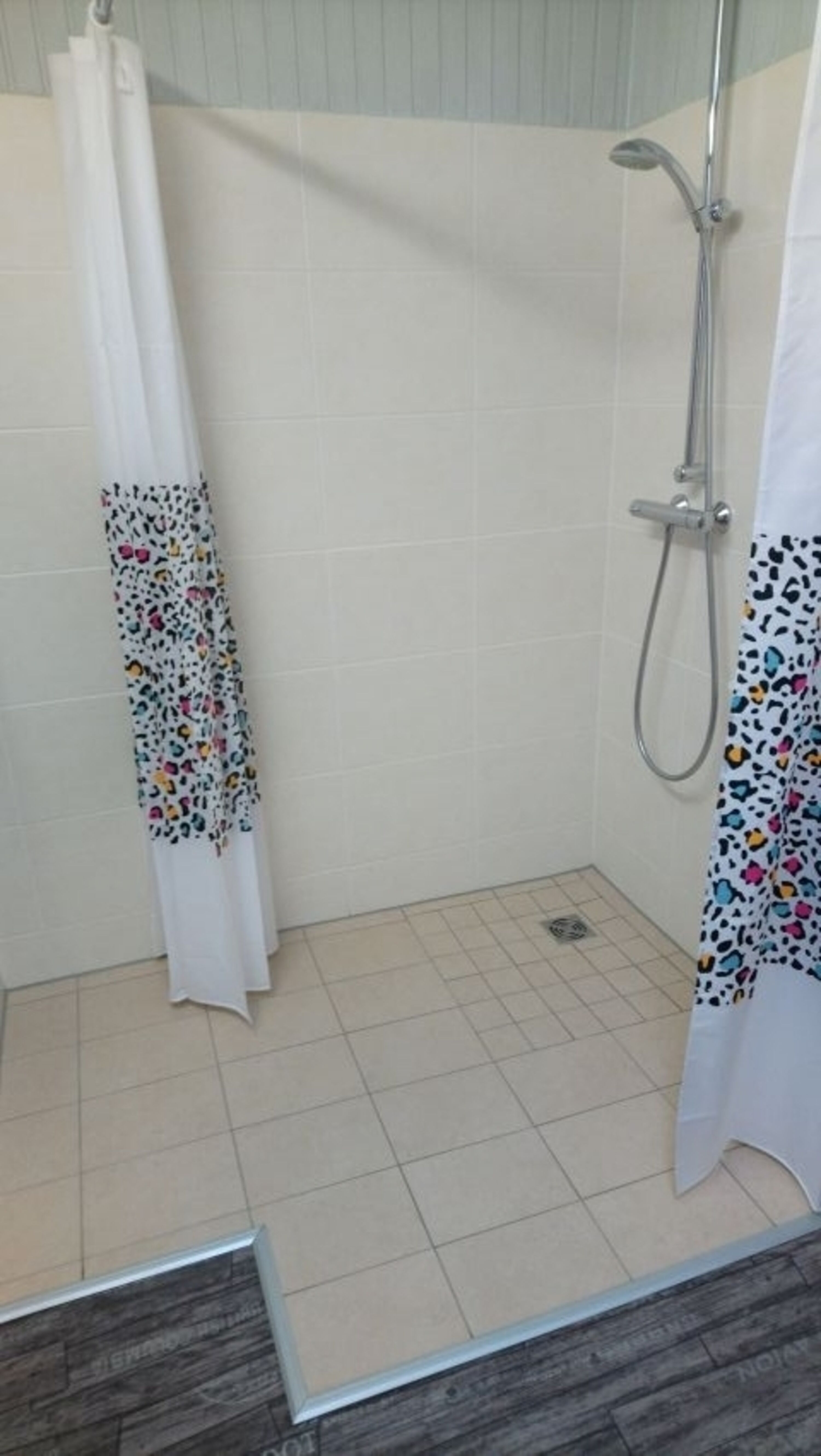 ebenerdige Dusche im Bad