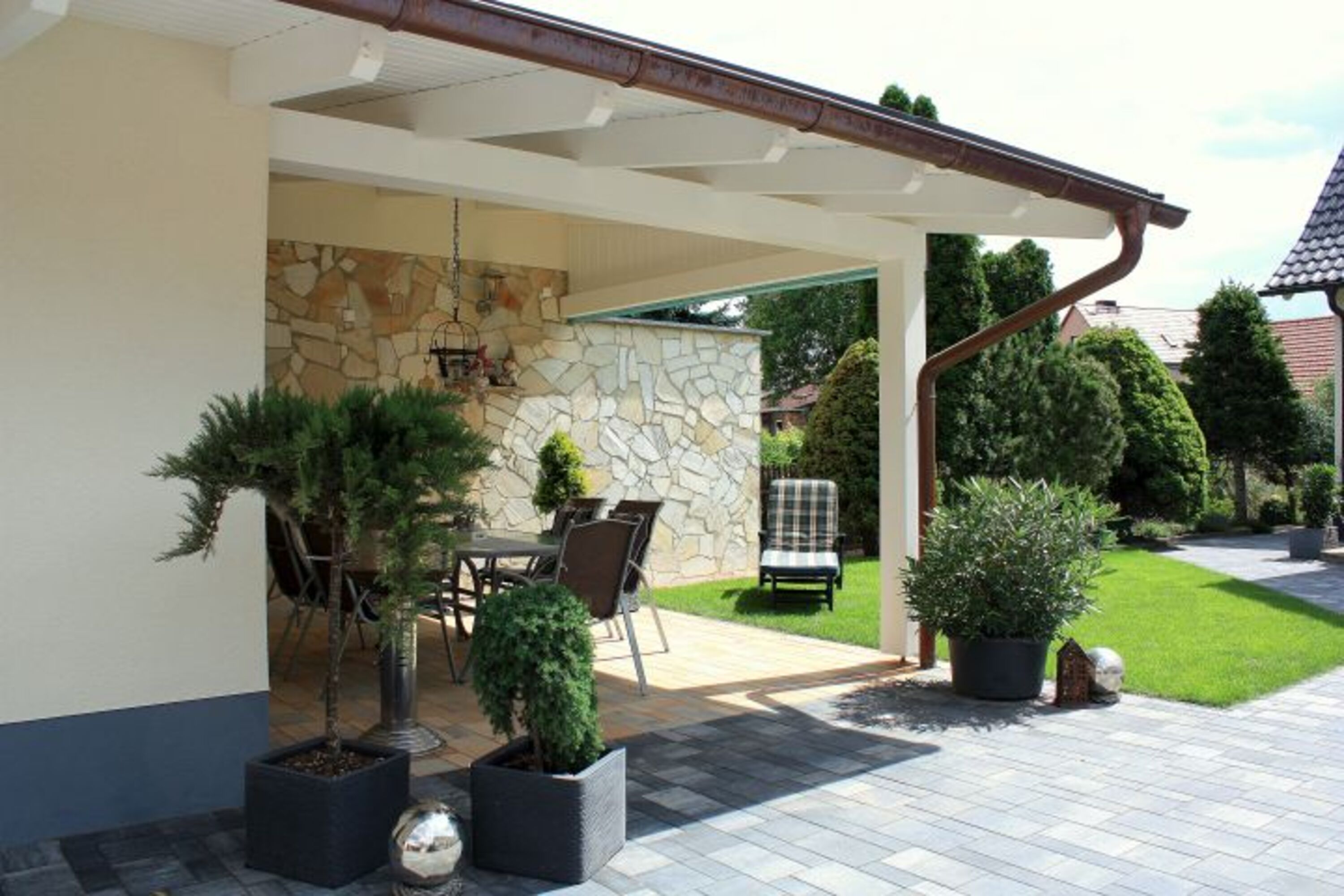Die überdachte Terrasse