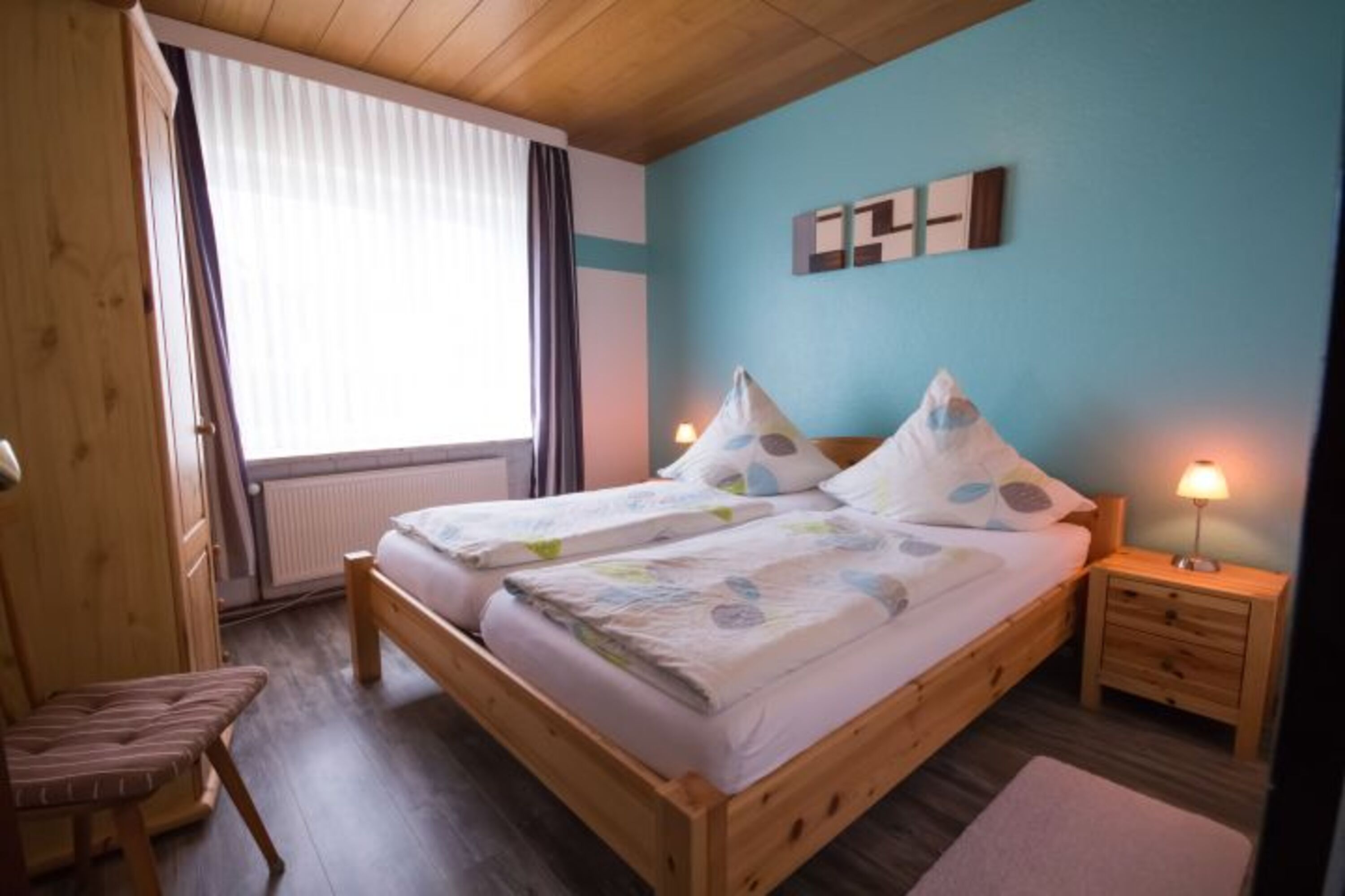 Schlafzimmer 2