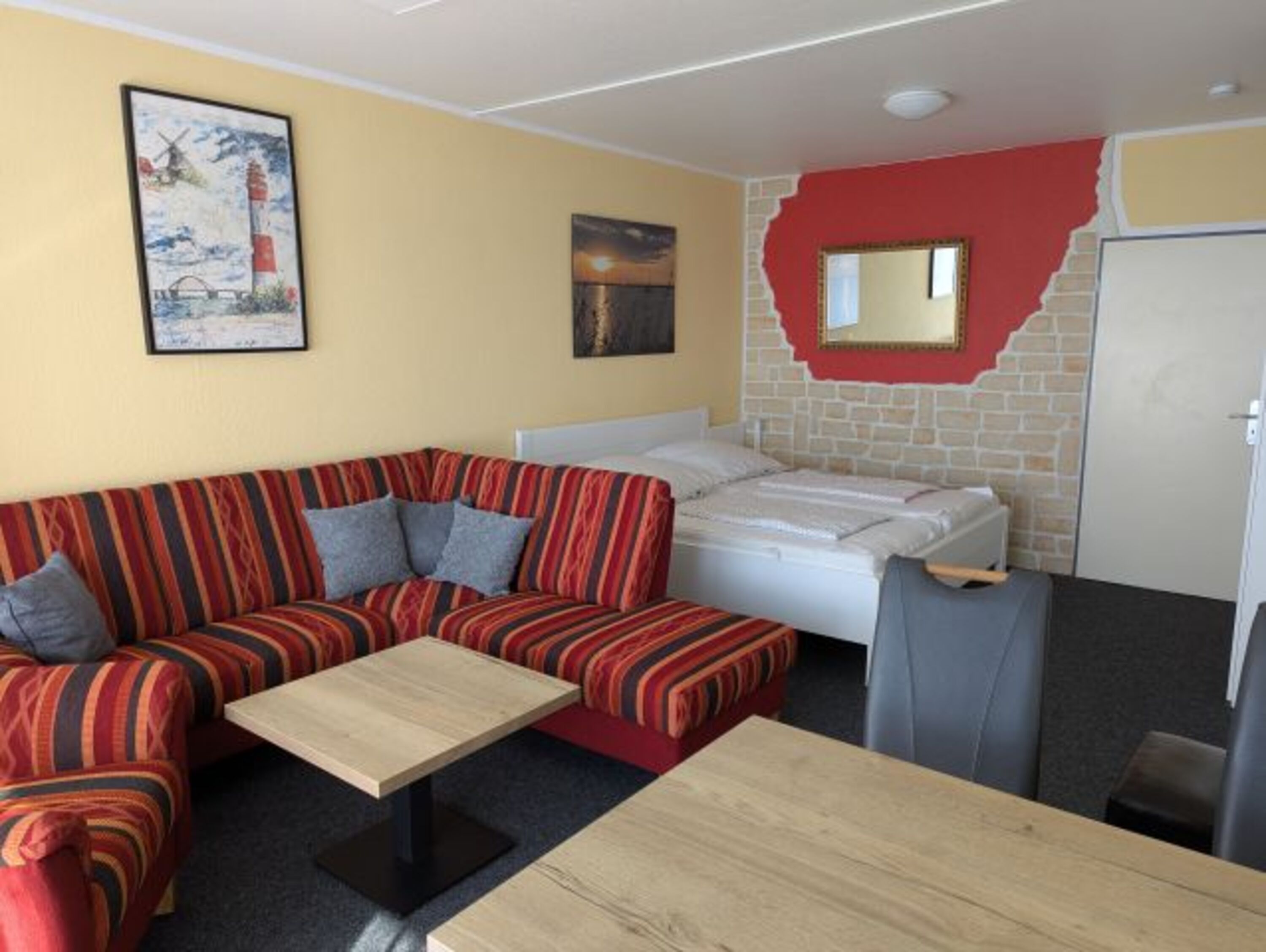 Wohn-/Schlafzimmer