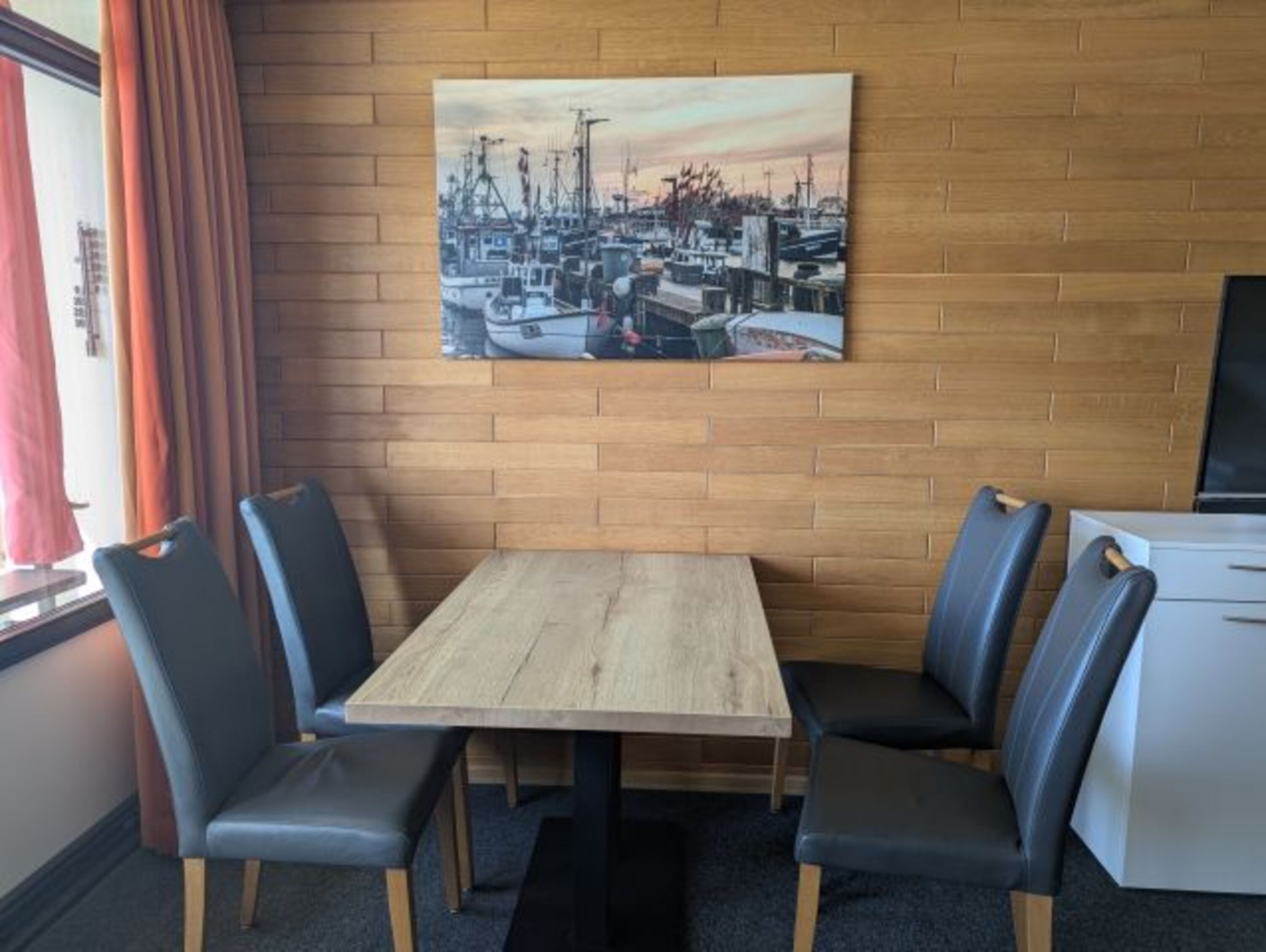 Wohn-/Schlafzimmer
