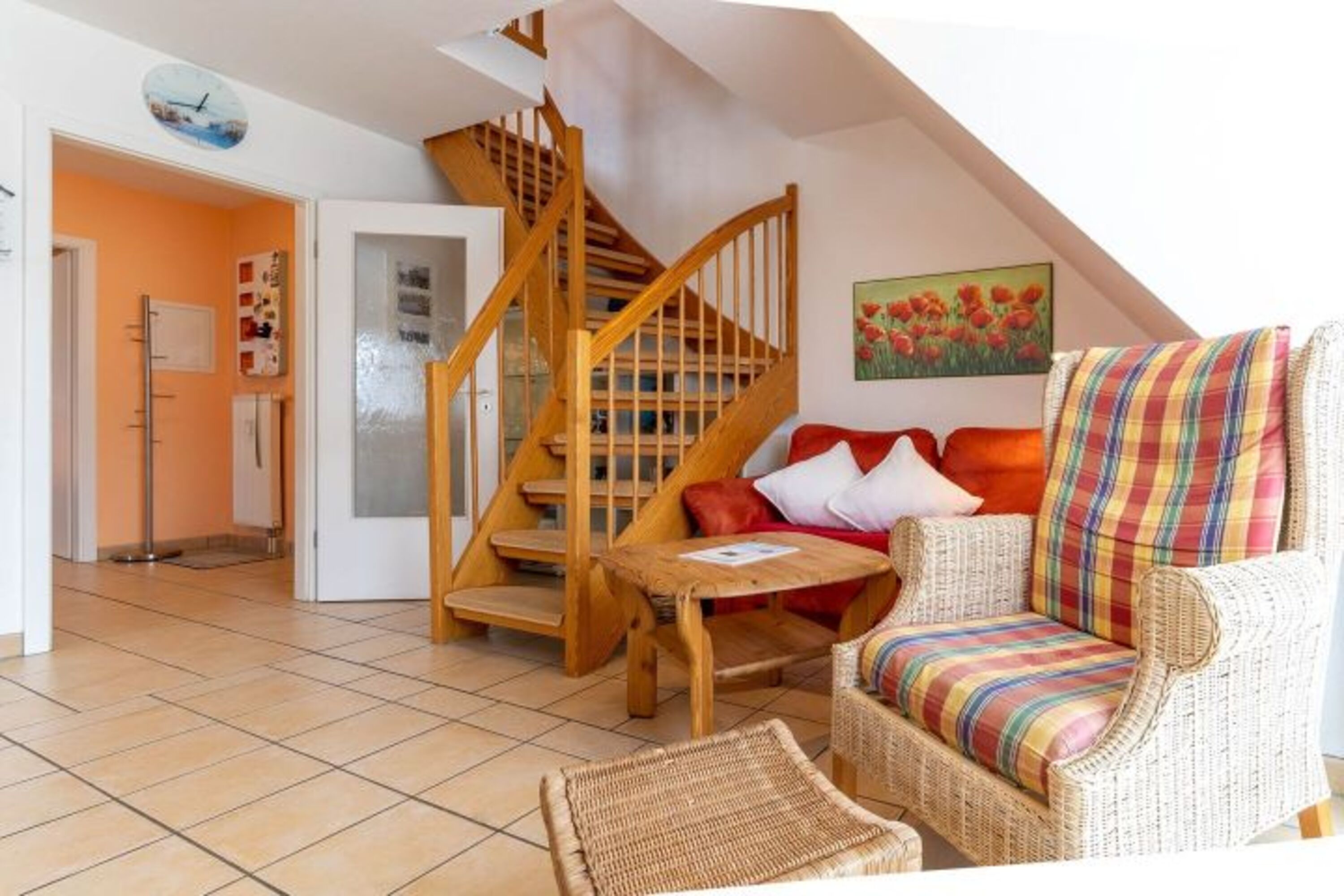 Flur und Treppe in die obere Etage