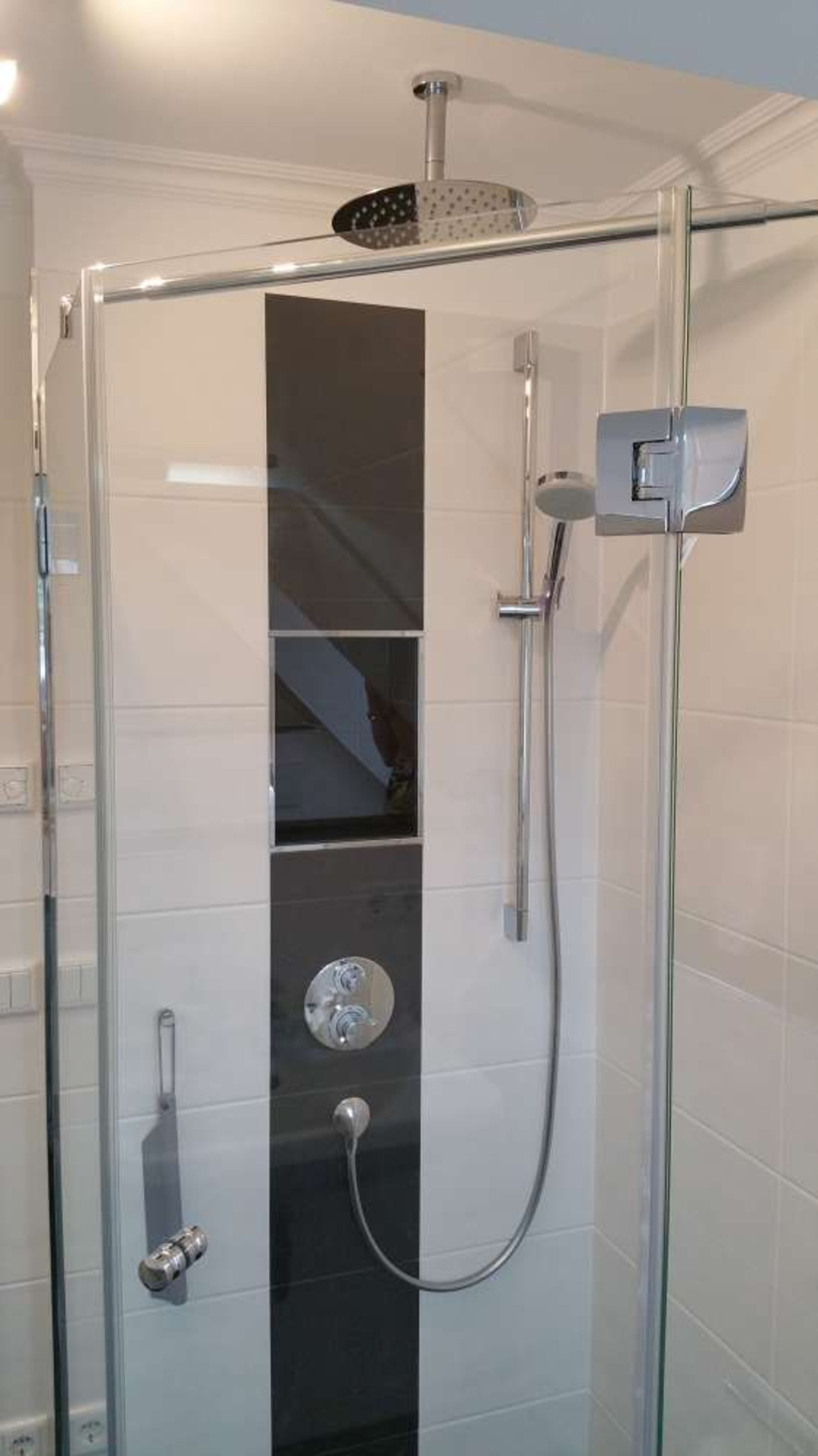 Dusche im Bad im Obergeschoss