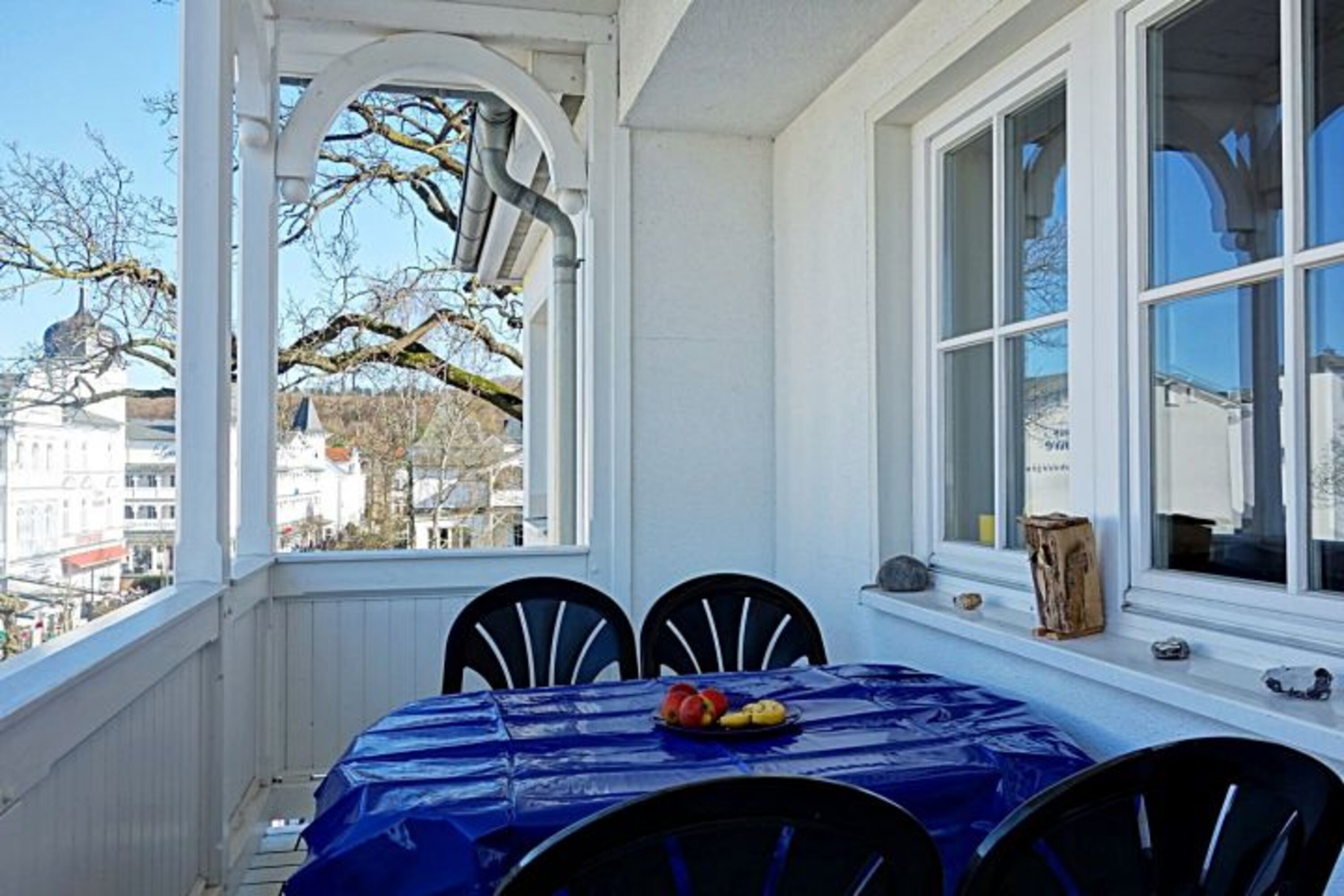 der Balkon