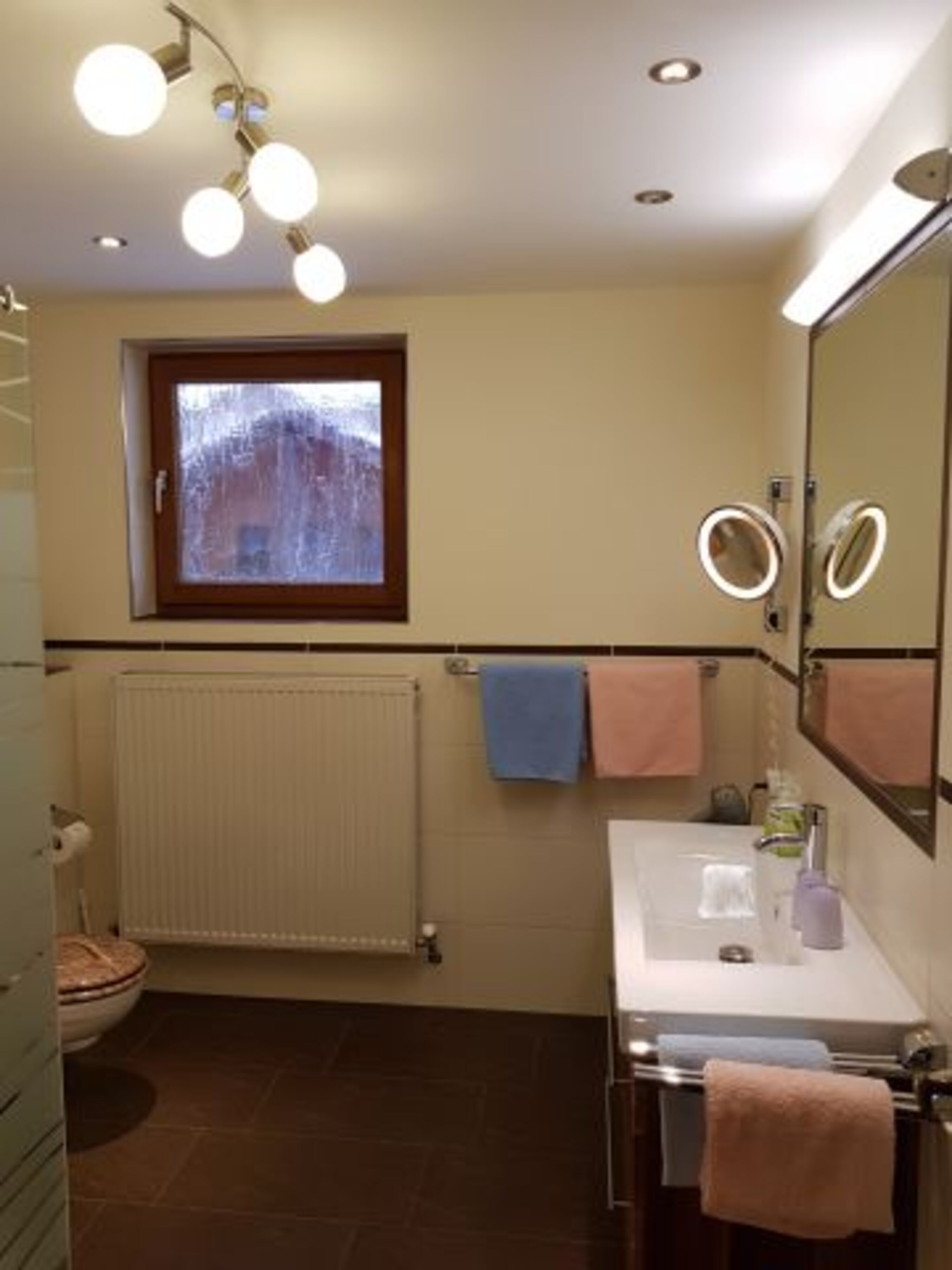 Bad mit Dusche