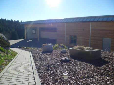 in unserem Carport ist Ihr Auto vor Sonne und Wetter geschützt 