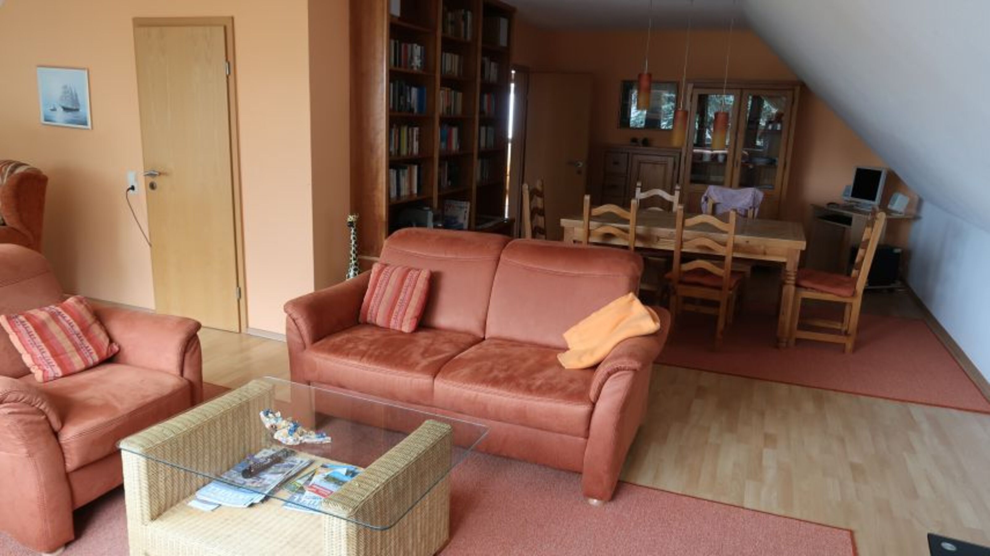 grosse Sofa-Runde