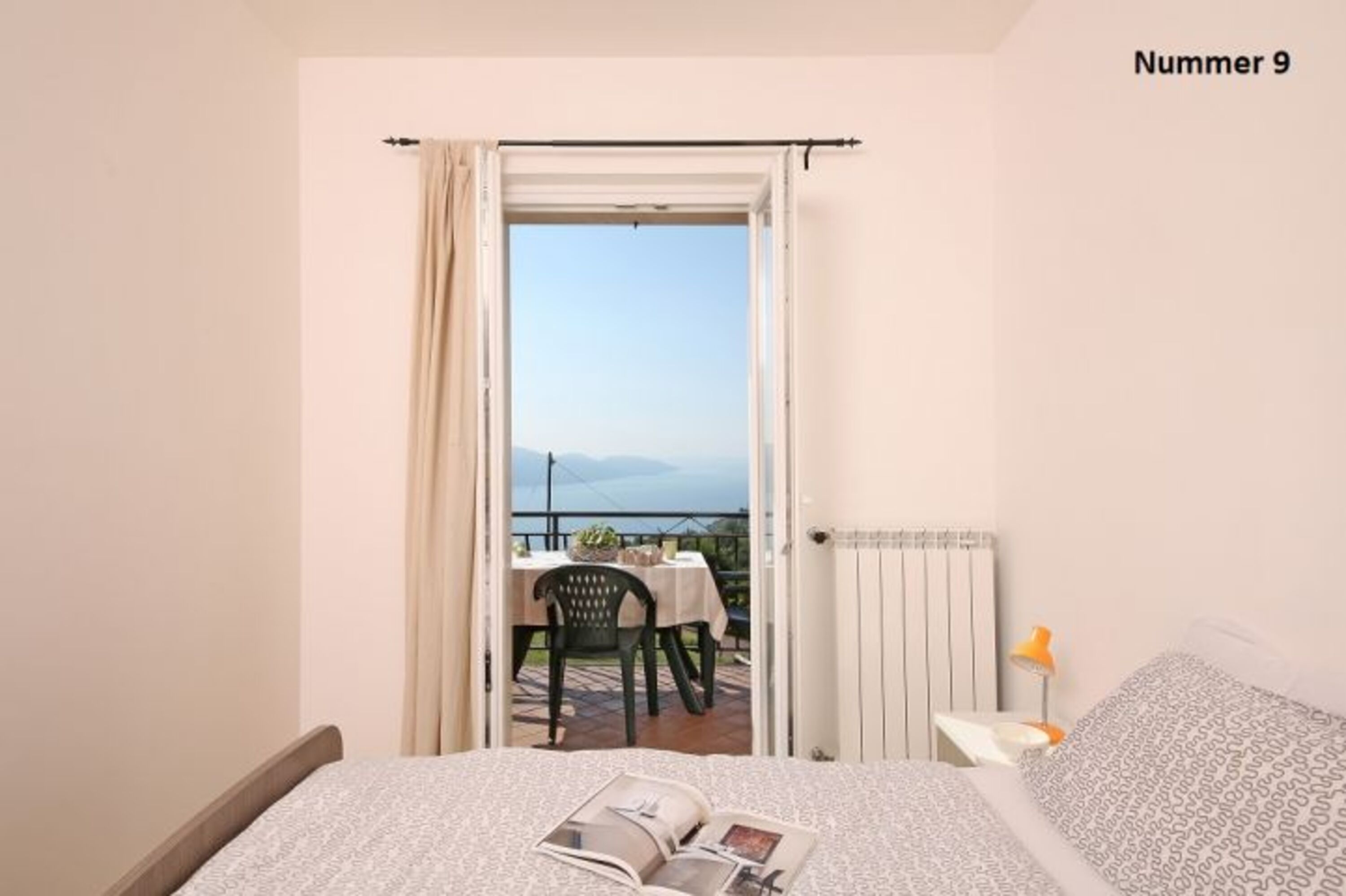 Schlafzimmer FeWo Nummer 9