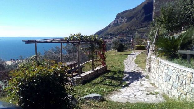 Gemeinsame Garten mit Seeblick