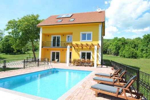 ALLEINSTEHENDES FERIENHAUS MIT POOL - VILLA TIJARA, KROATIEN