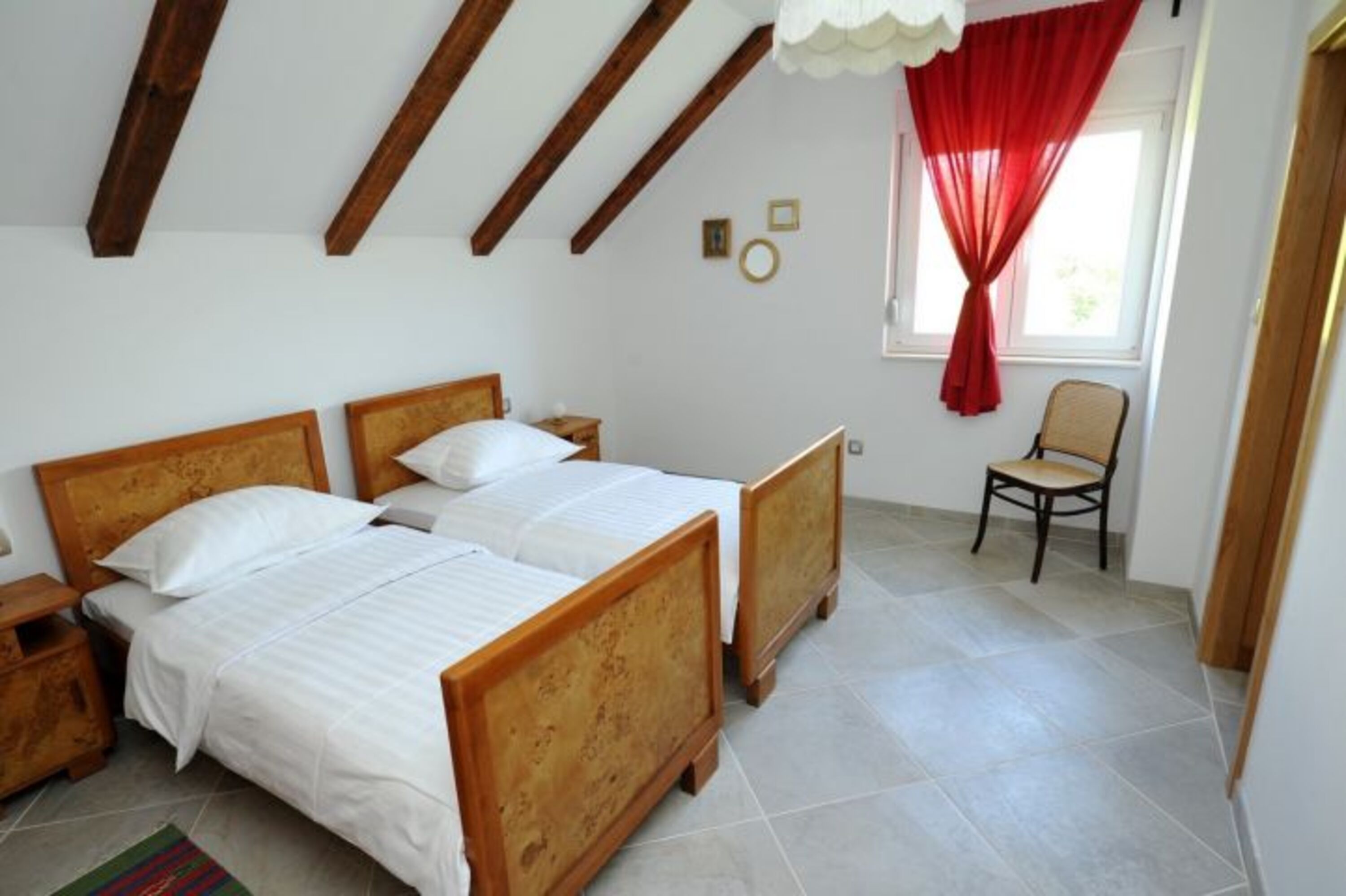 ALLEINSTEHENDES FERIENHAUS MIT POOL - VILLA TIJARA, KROATIEN