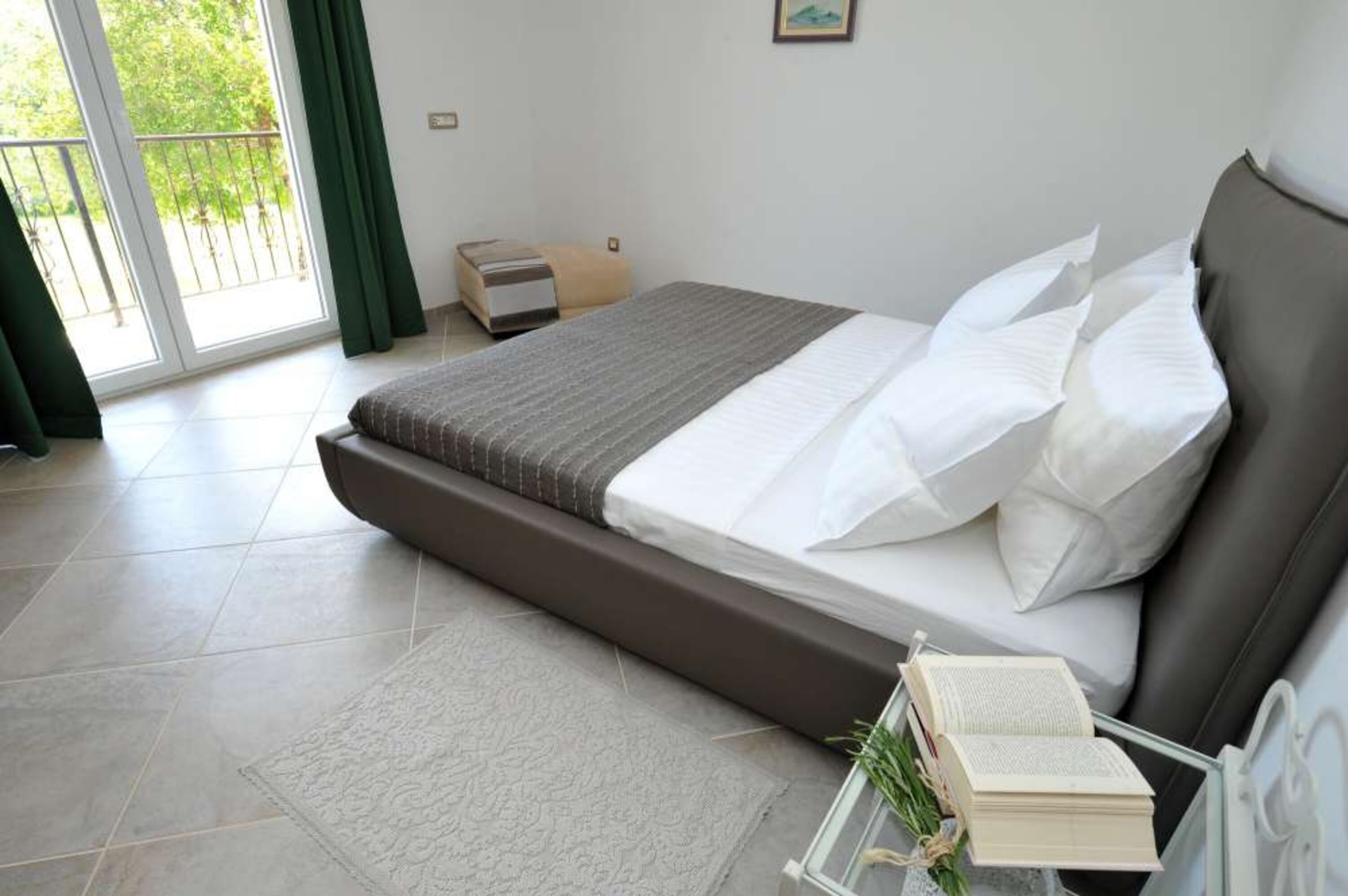 ALLEINSTEHENDES FERIENHAUS MIT POOL - VILLA TIJARA, KROATIEN