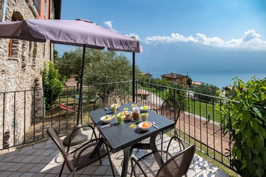 Balkon mit Seeblick
