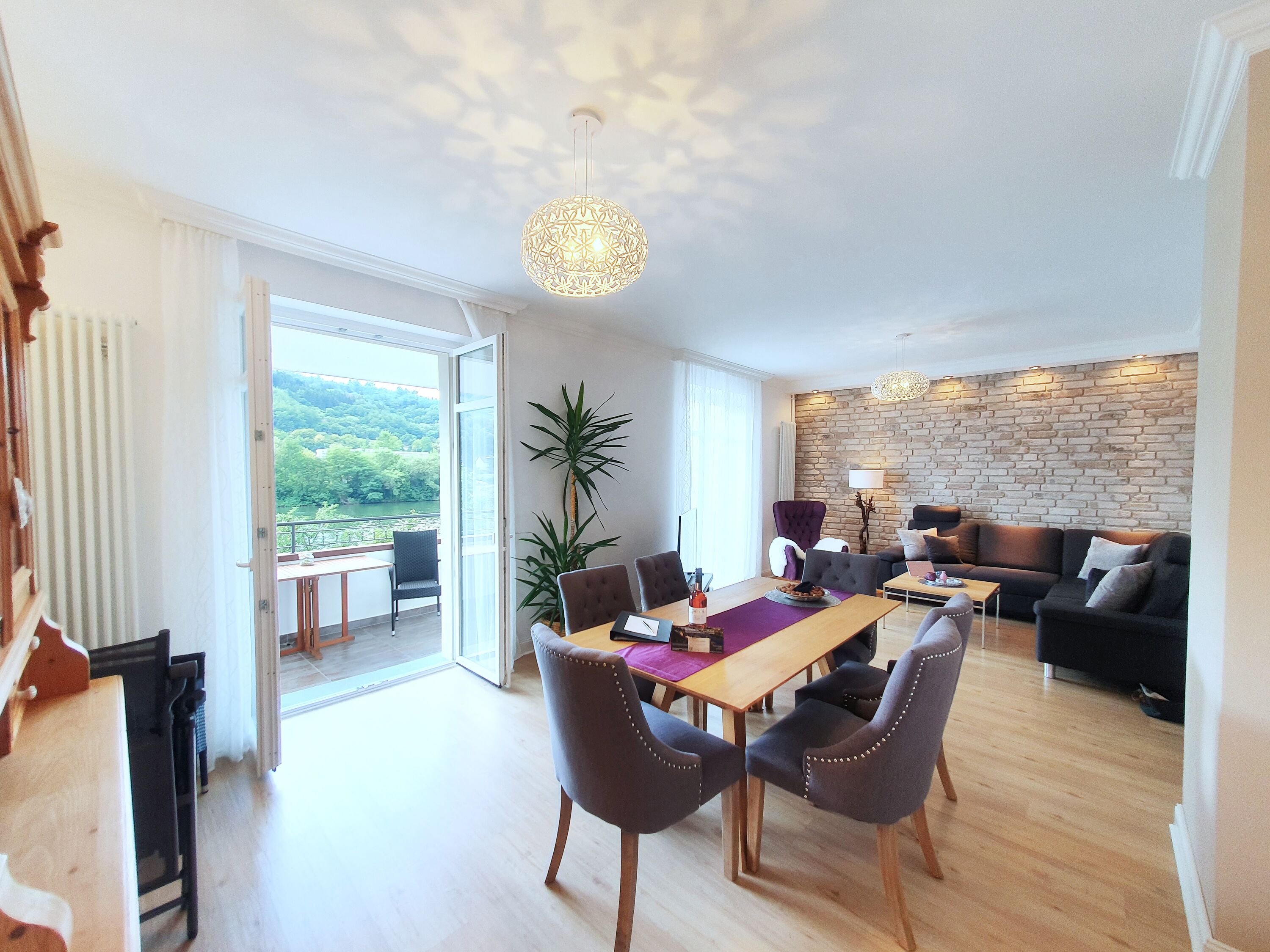 Unsere Geniesser-Lounge mit Moselblick