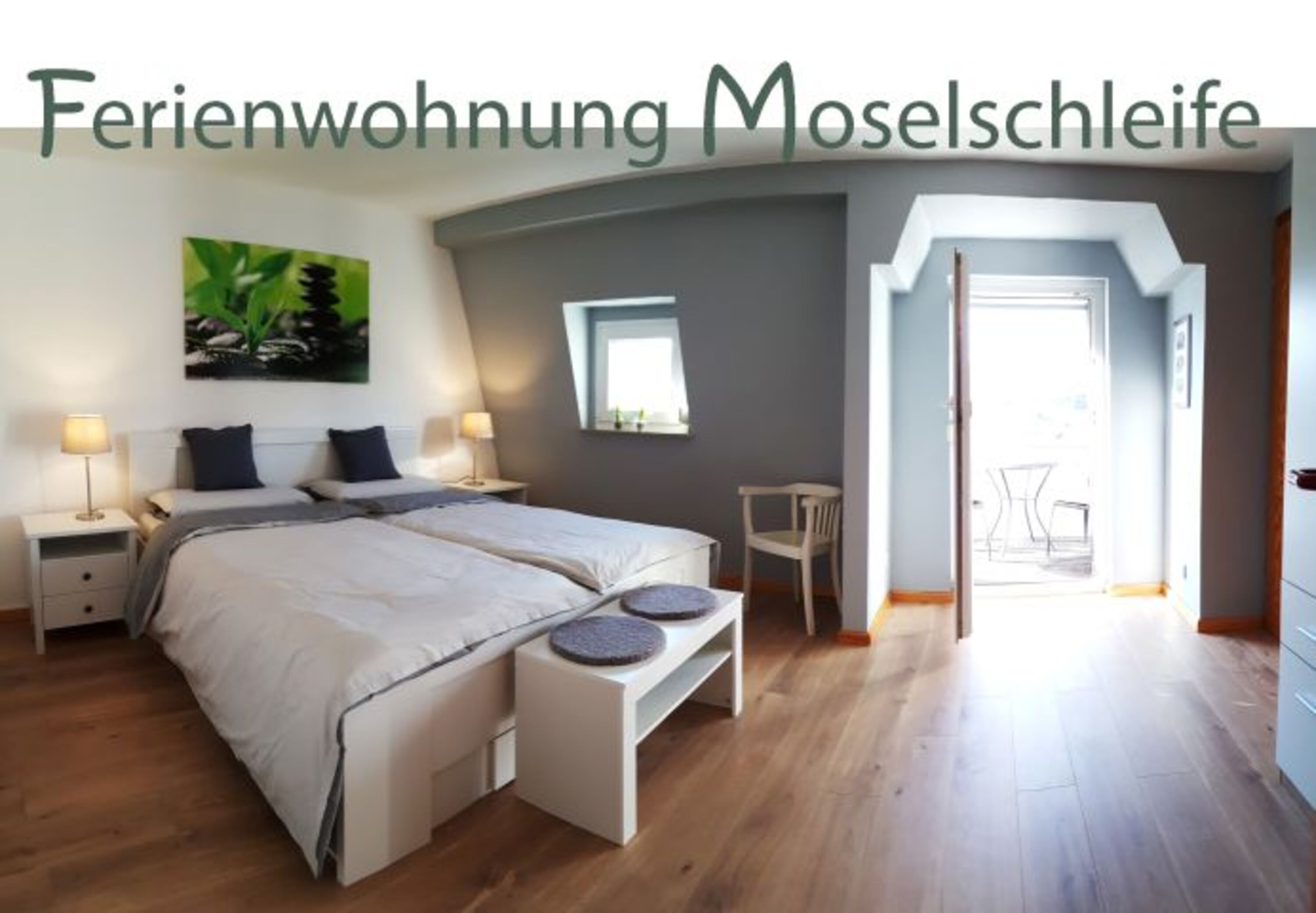 Schlafzimmer mit Balkon und Moselblick
