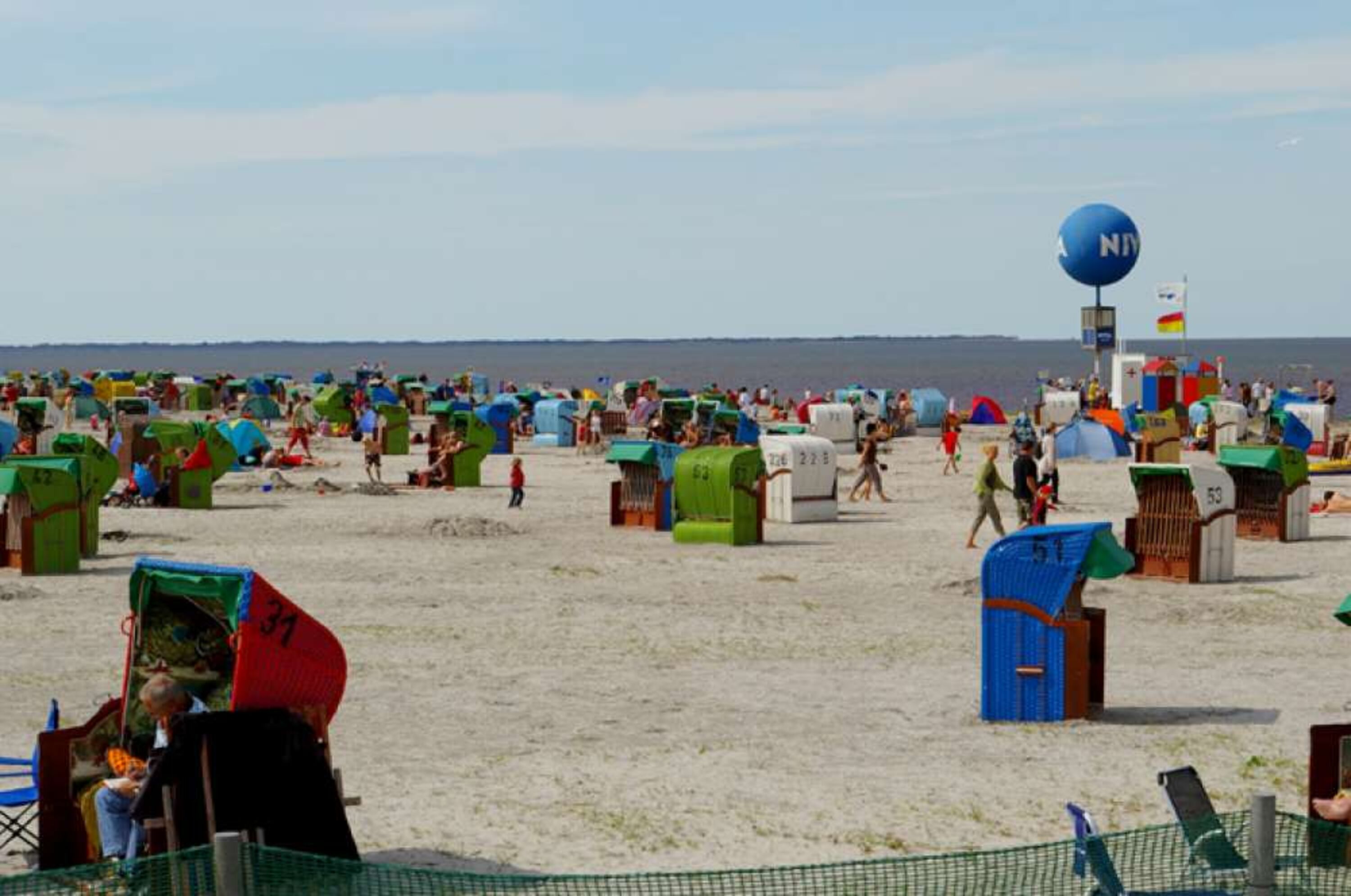 bis zum großen Sandstrand ca 2 km