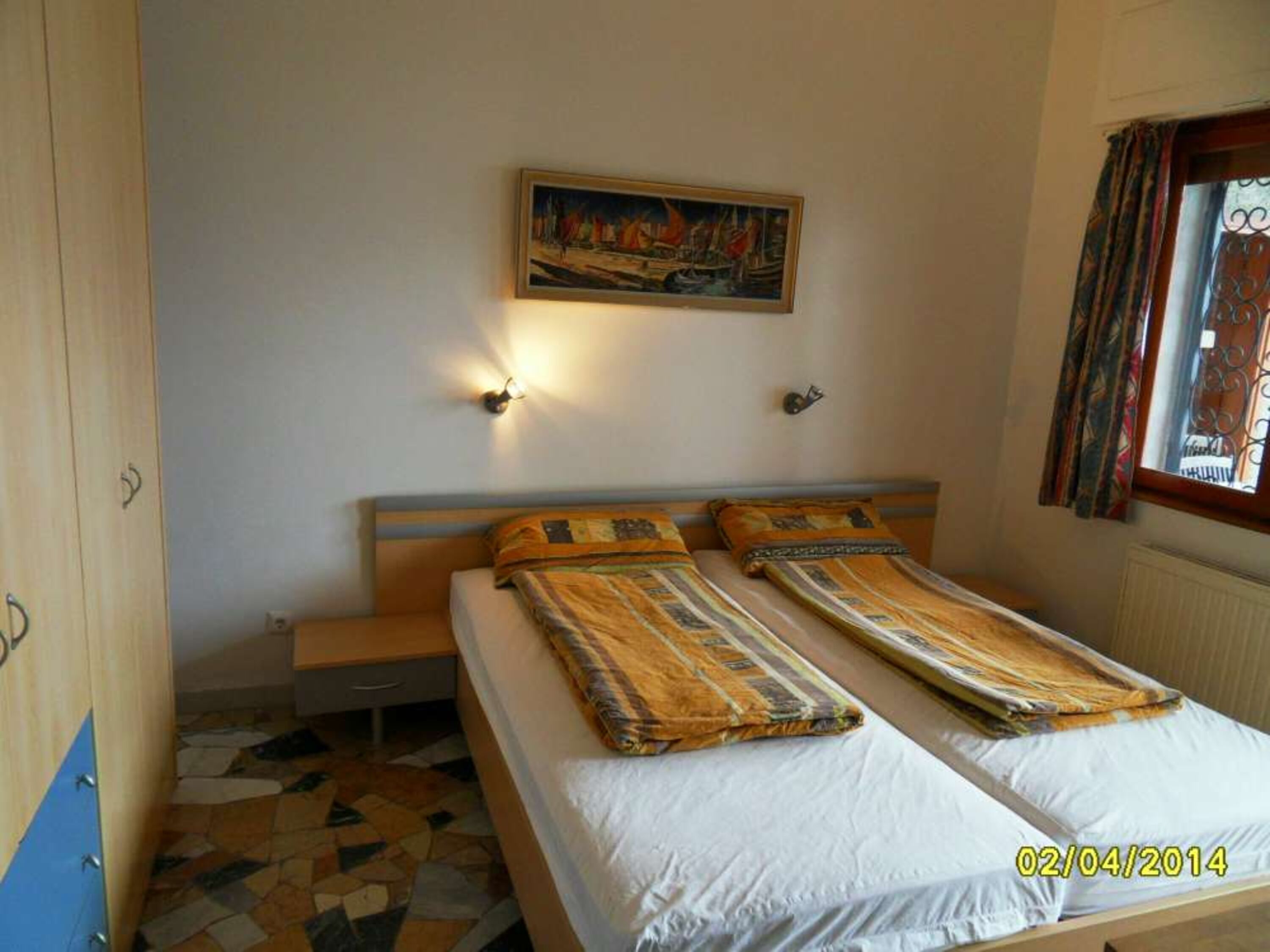 Schlafzimmer 1