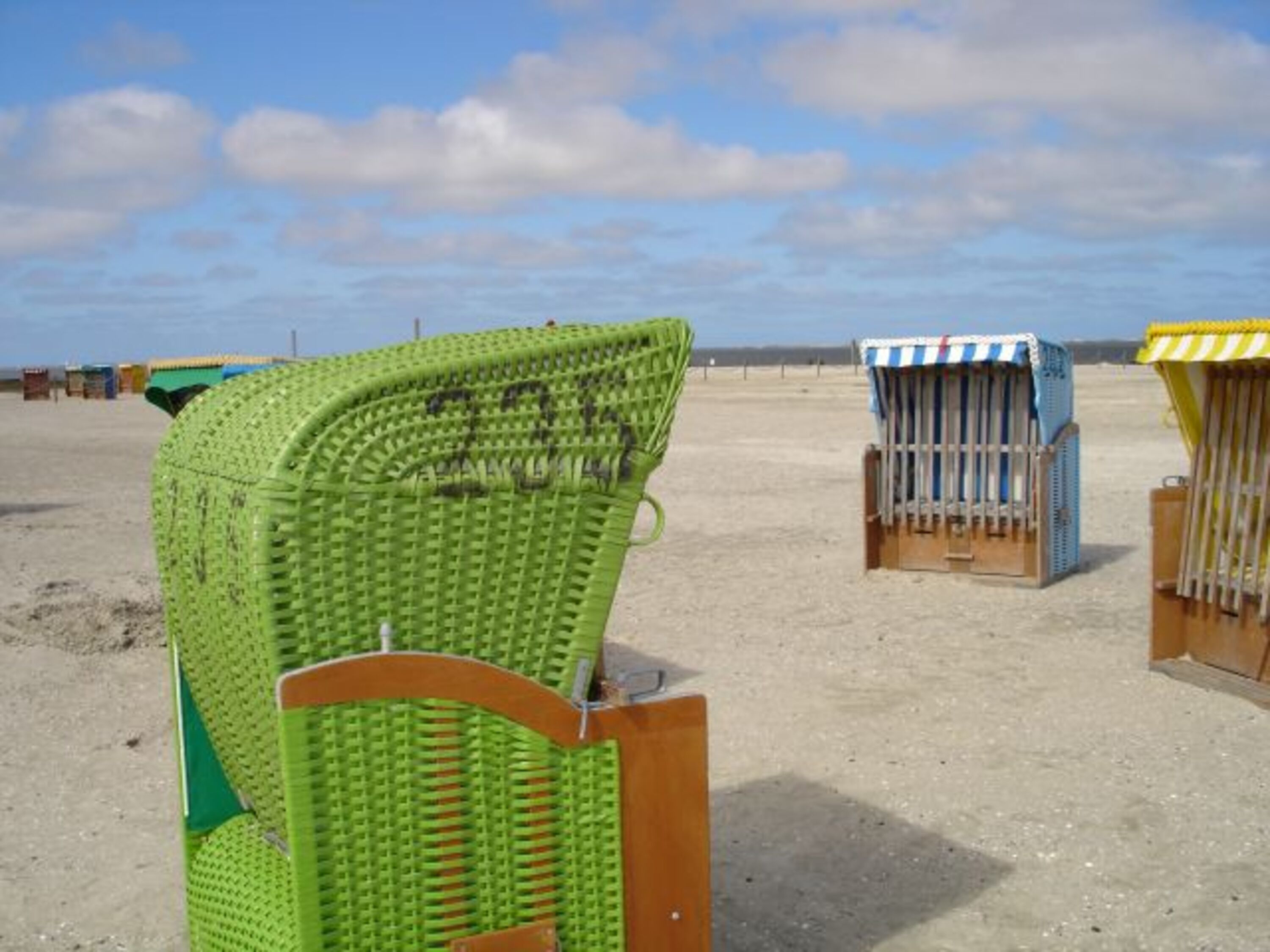 Strandkorb in Nessmersiel am Strand - kostenfrei