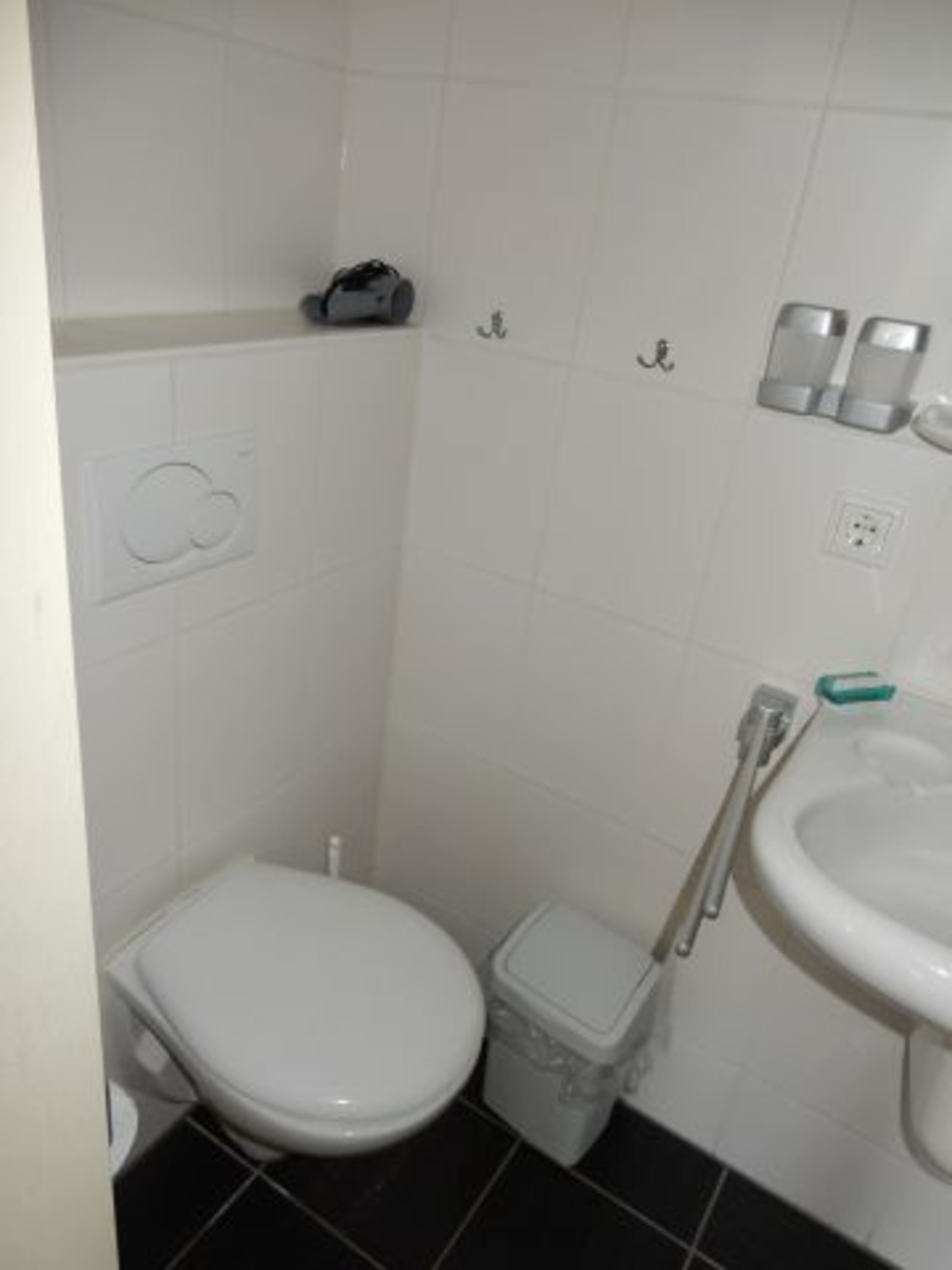Badezimmer, linke Seite