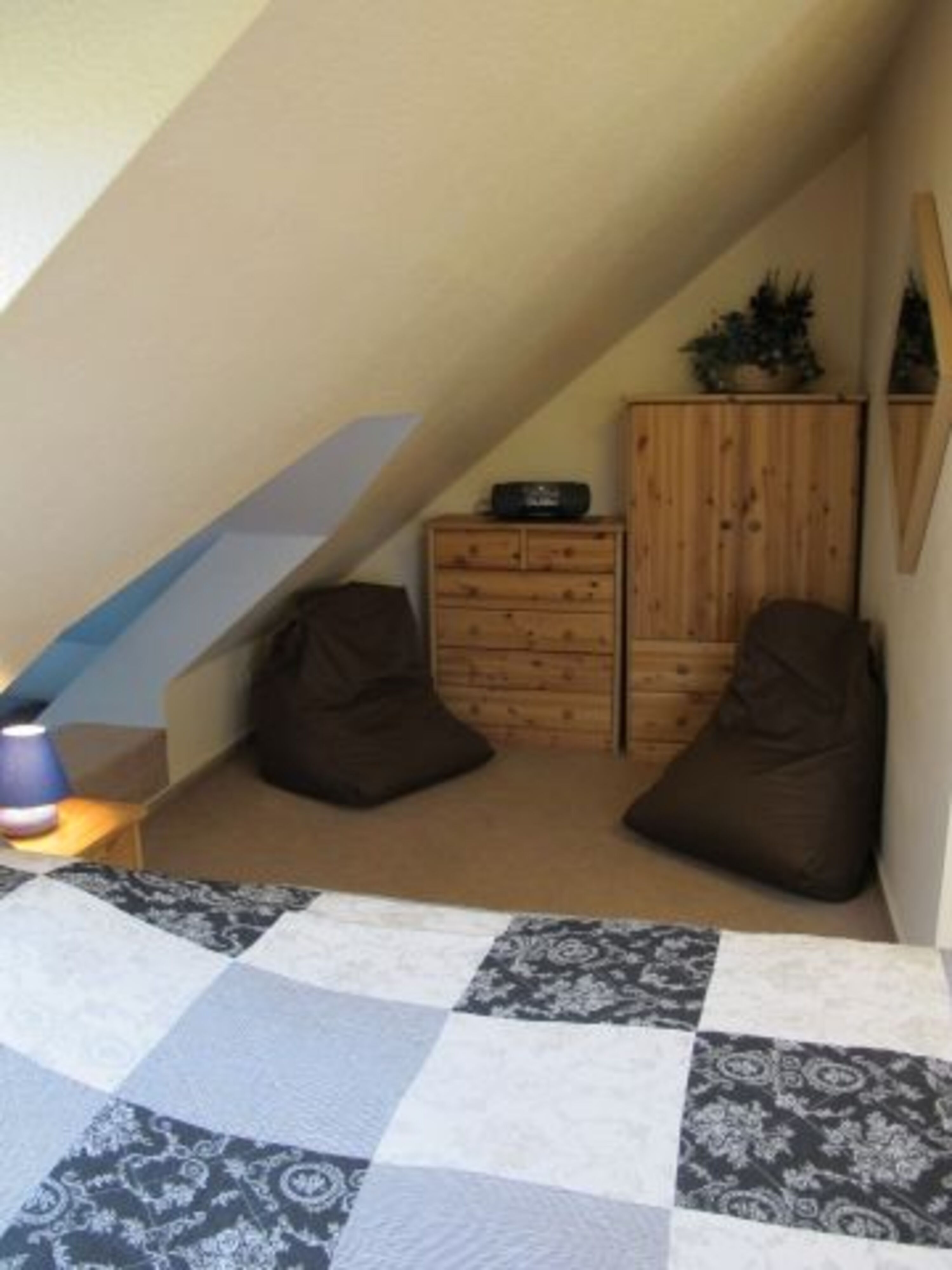 Schlafzimmer 2