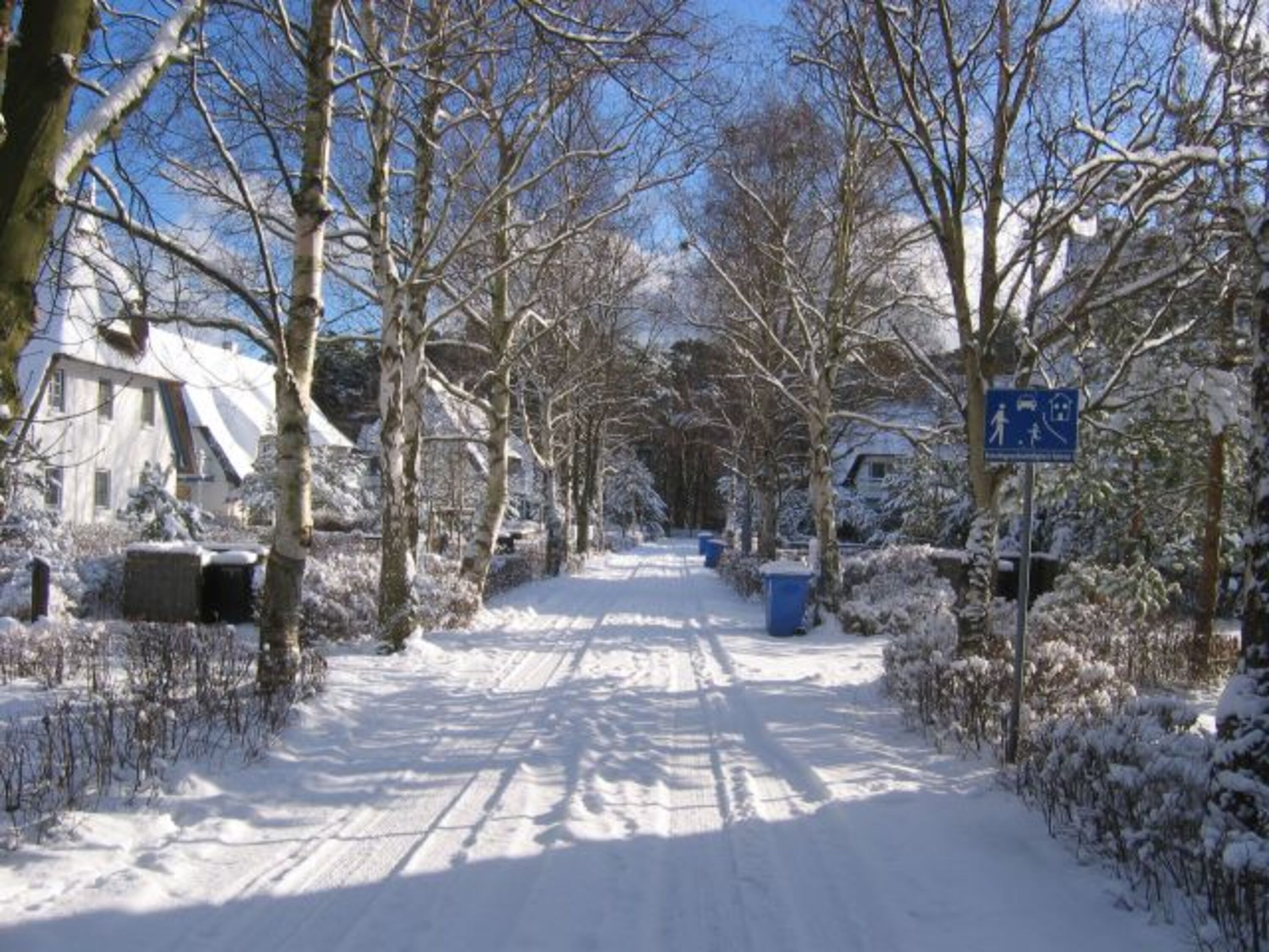 Straße Achtern Diek im Winter