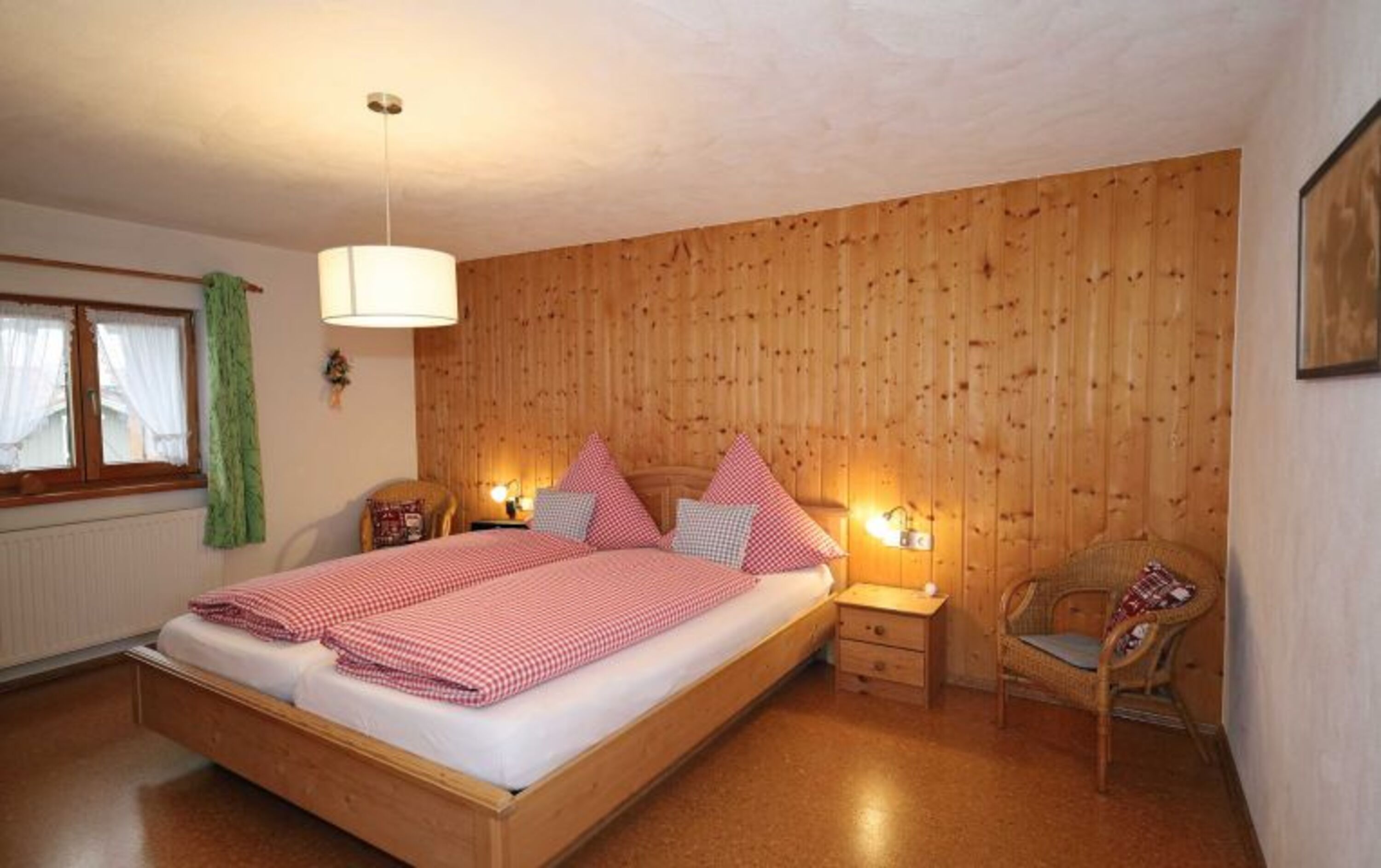 Doppelbett in Komfortlänge 2,20m