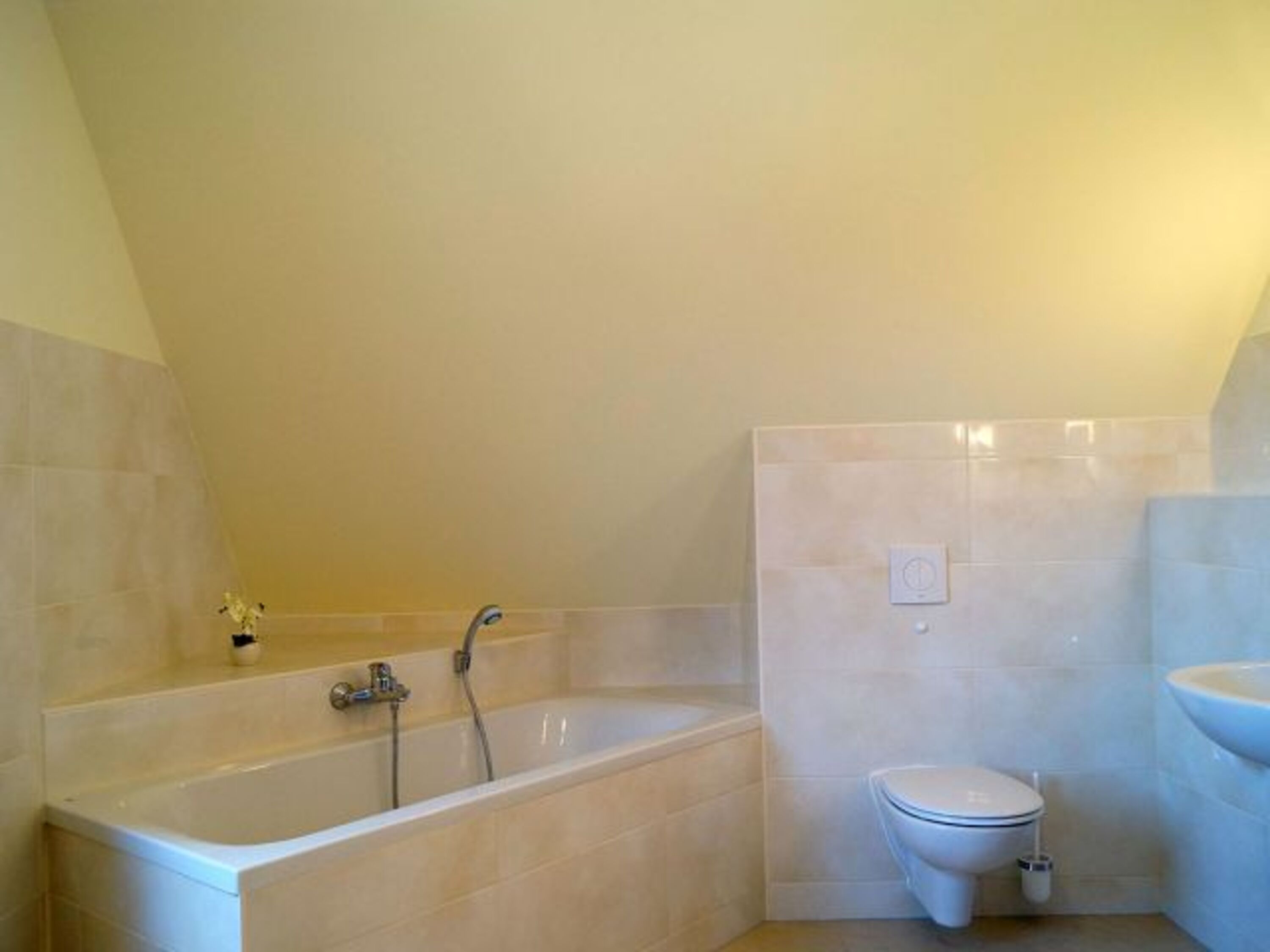Bad mit Wanne