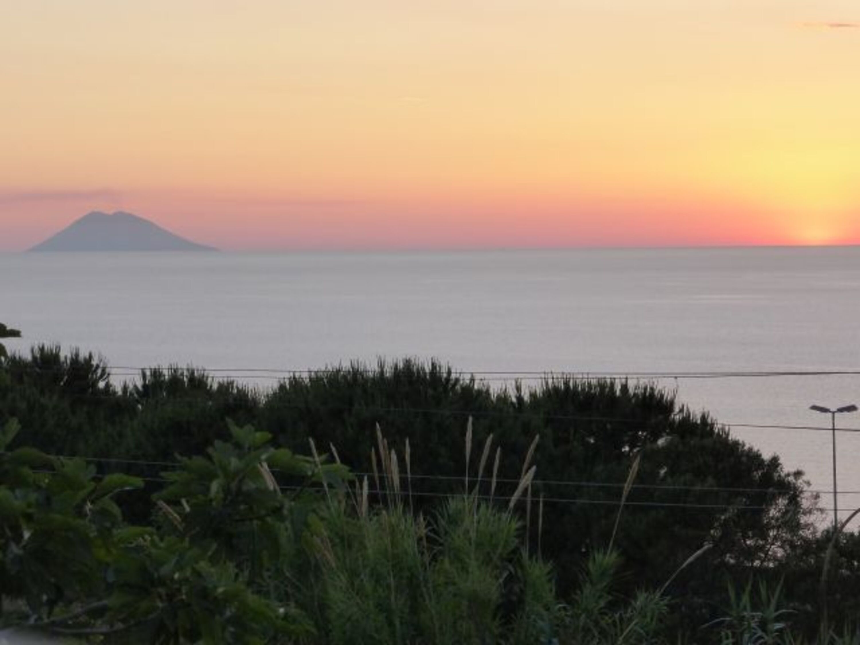 Stromboli bei Sonnenuntergang