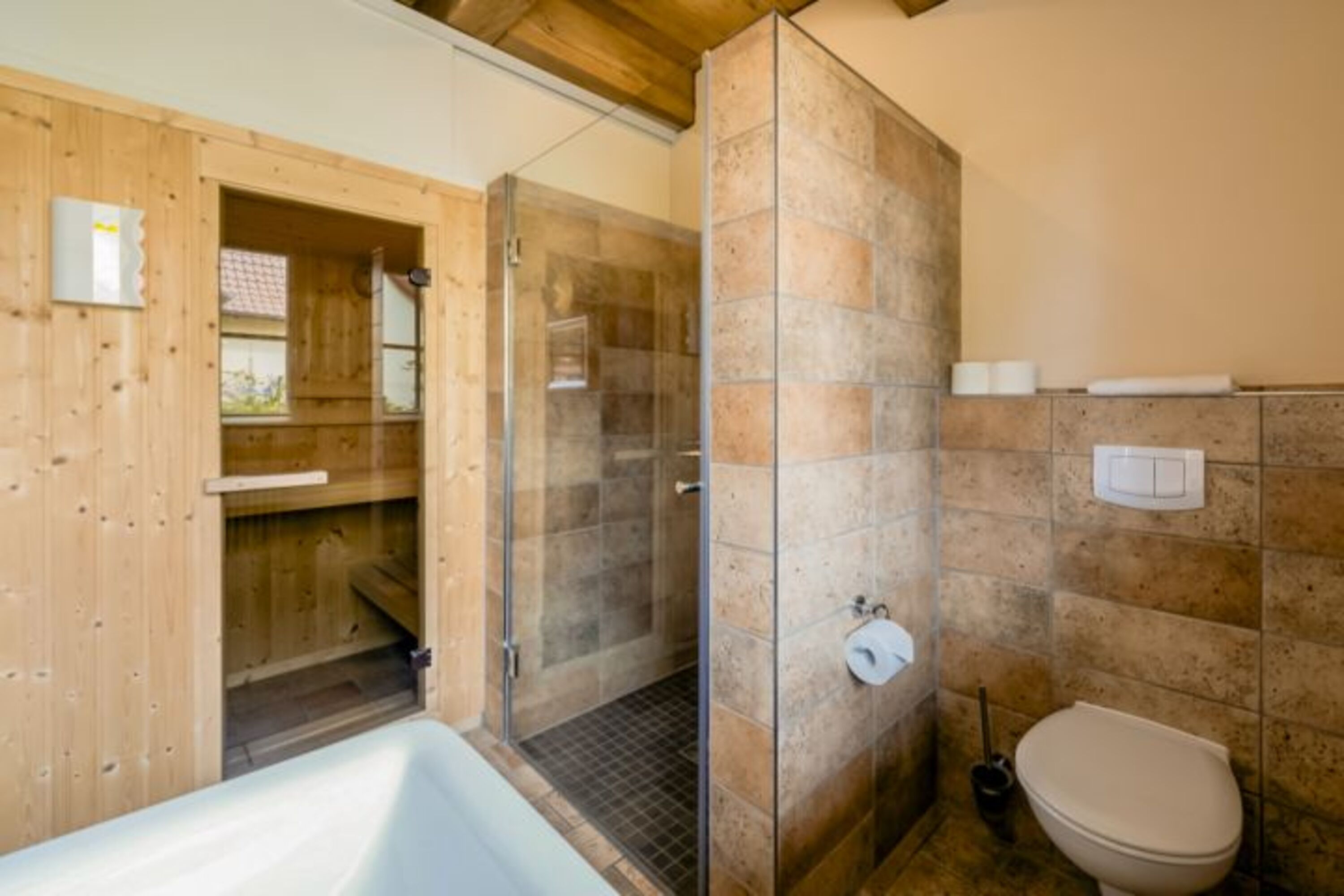 Ferienhaus Flieder - Saunabad im EG