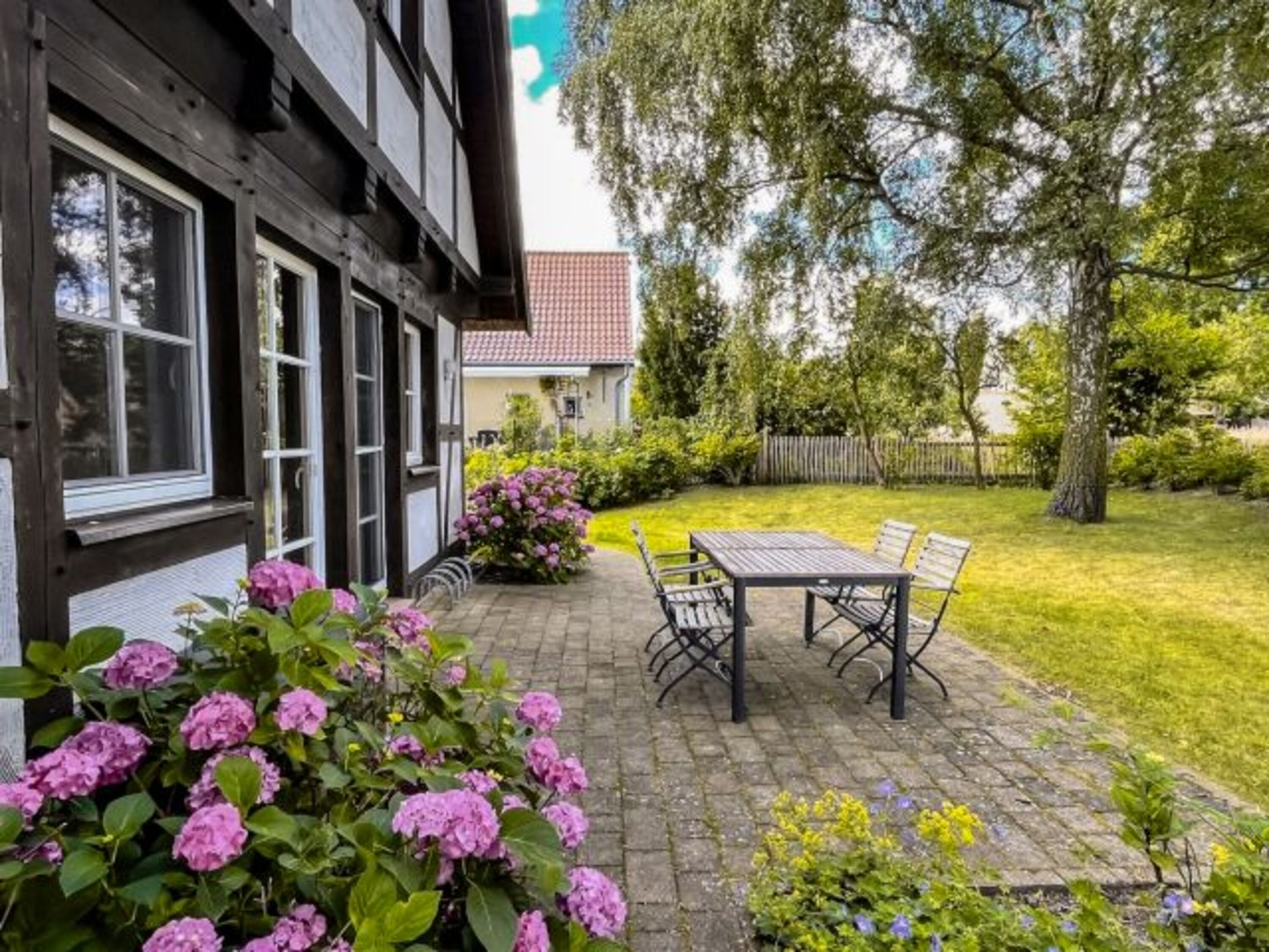 Ferienhaus Flieder - Außenansicht, Garten & Terrasse