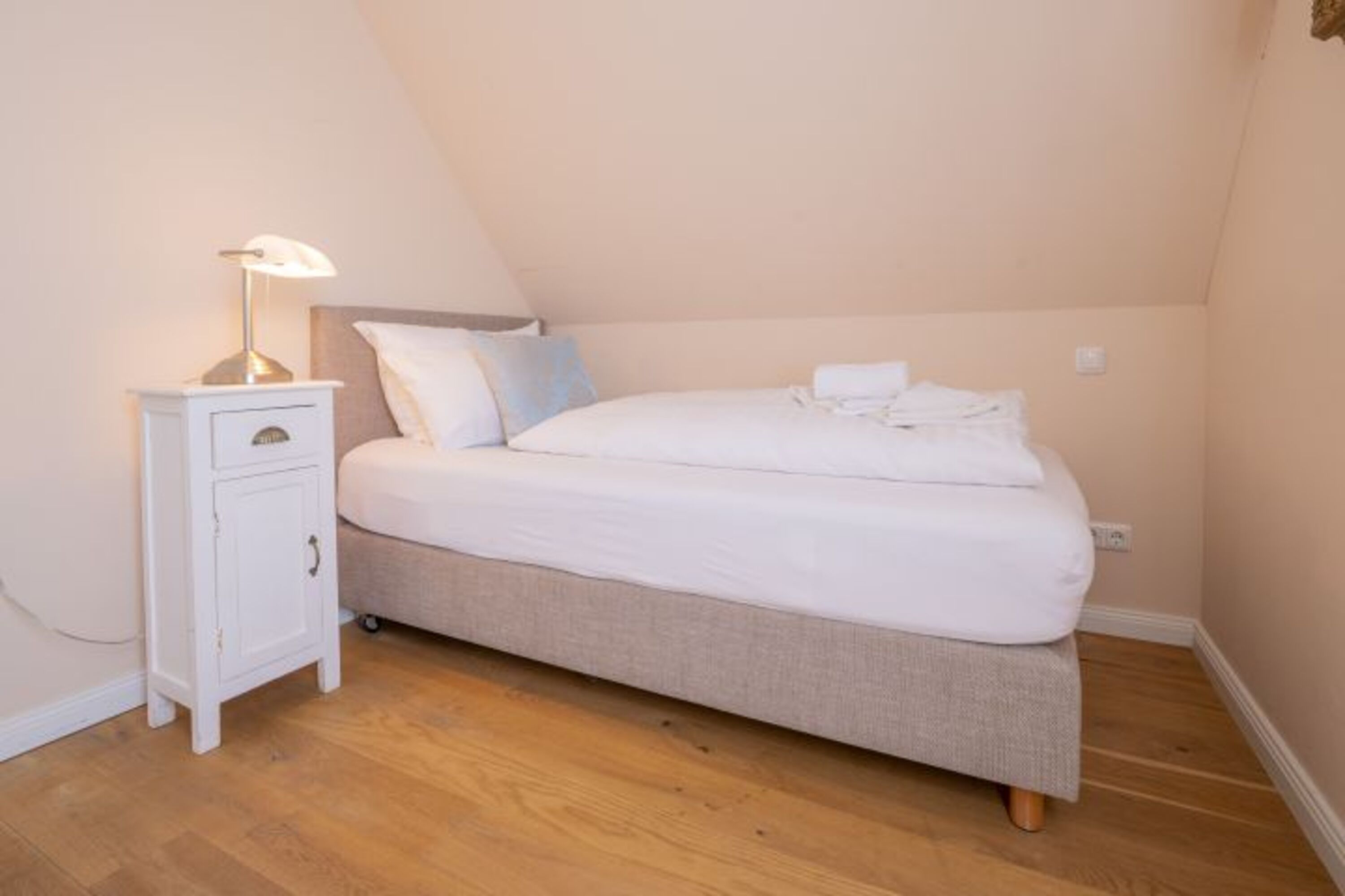Ferienhaus Flieder -Schlafzimmer 3 (Einzelbett)