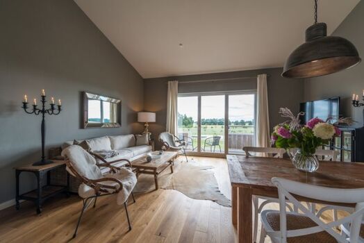 Apartment auf dem Lerchenhof - Wohn-/Essbereich