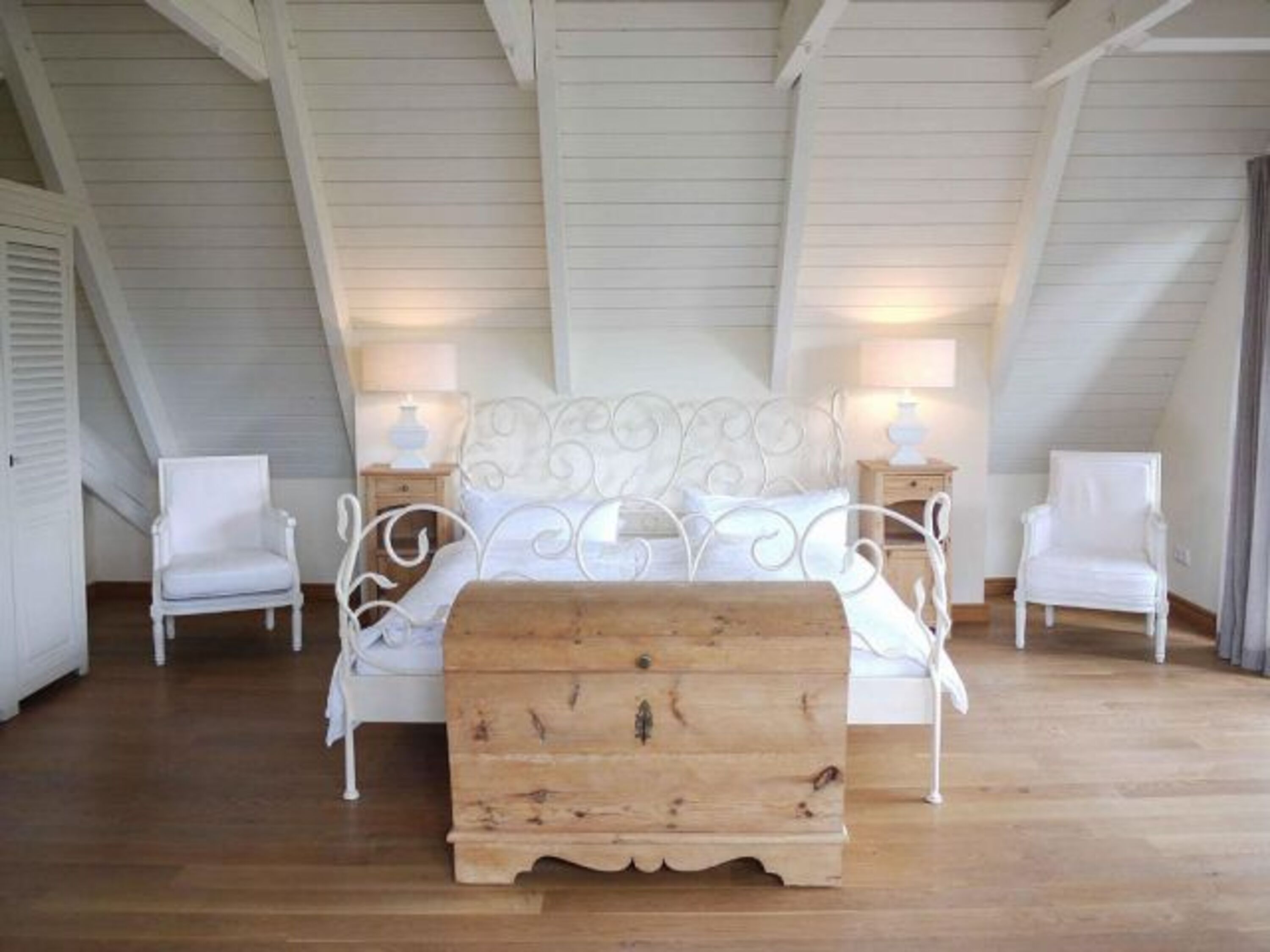 Schlafzimmer mit Balkon