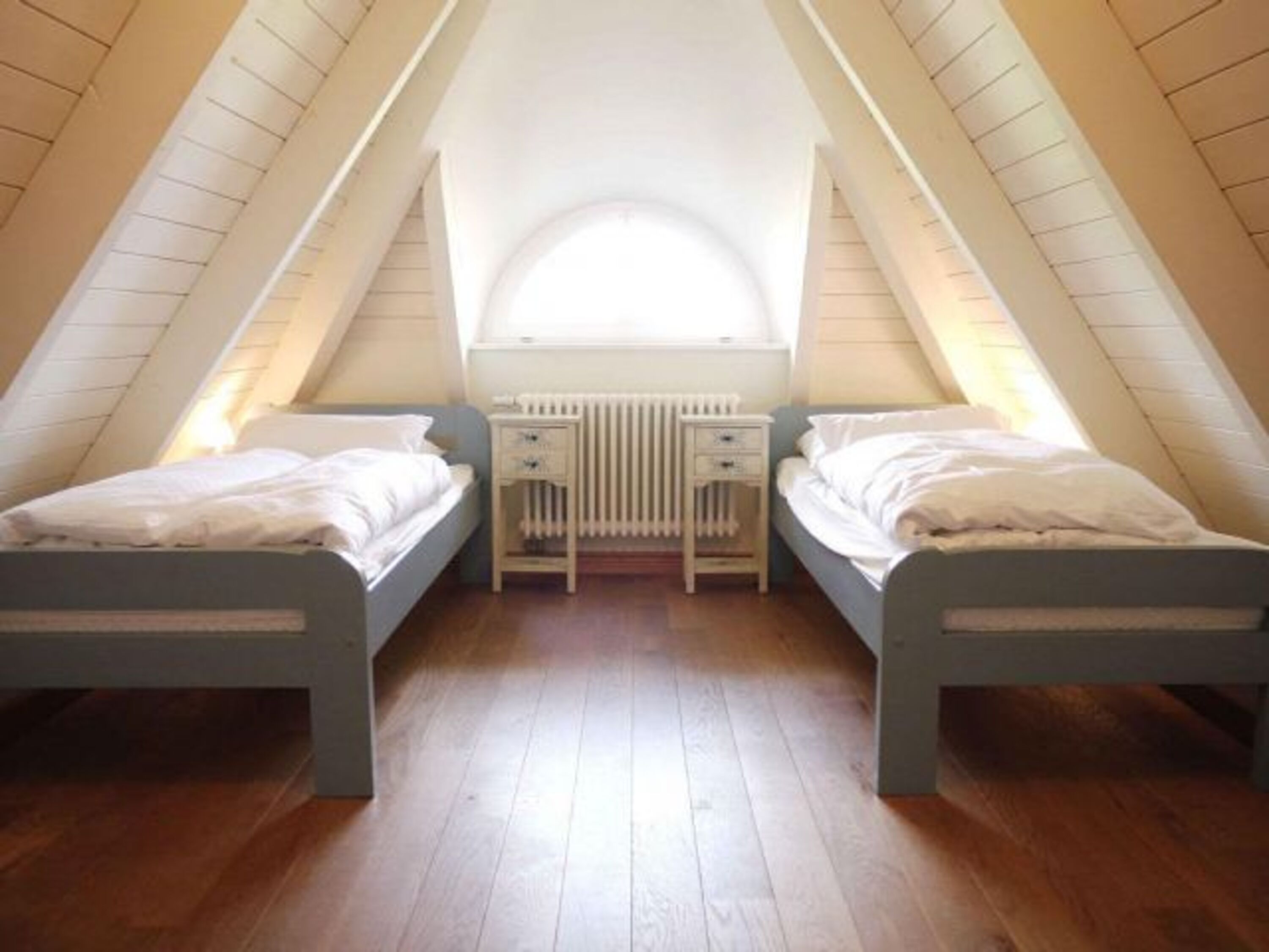 Aufbettungszimmer im Spitzboden