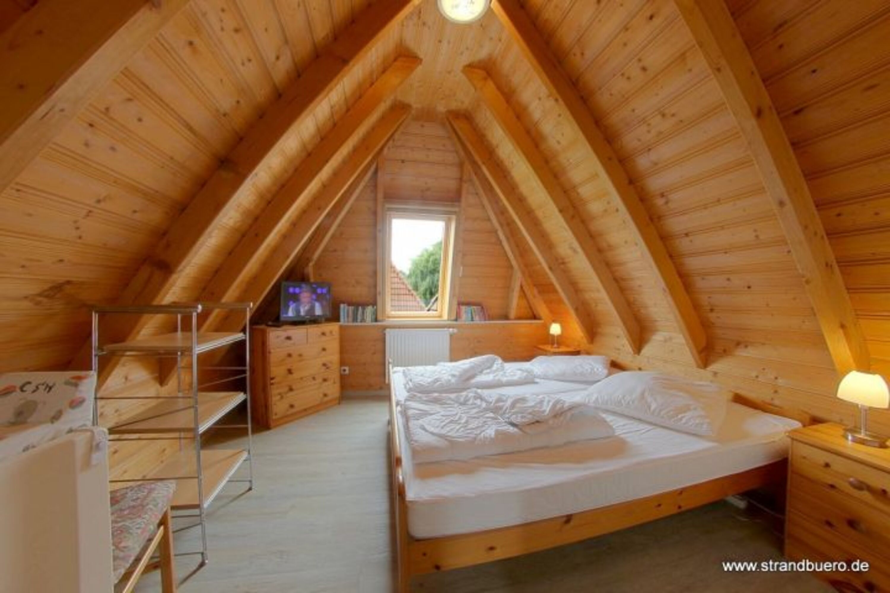 großer Schlafraum obeb, Doppelbett