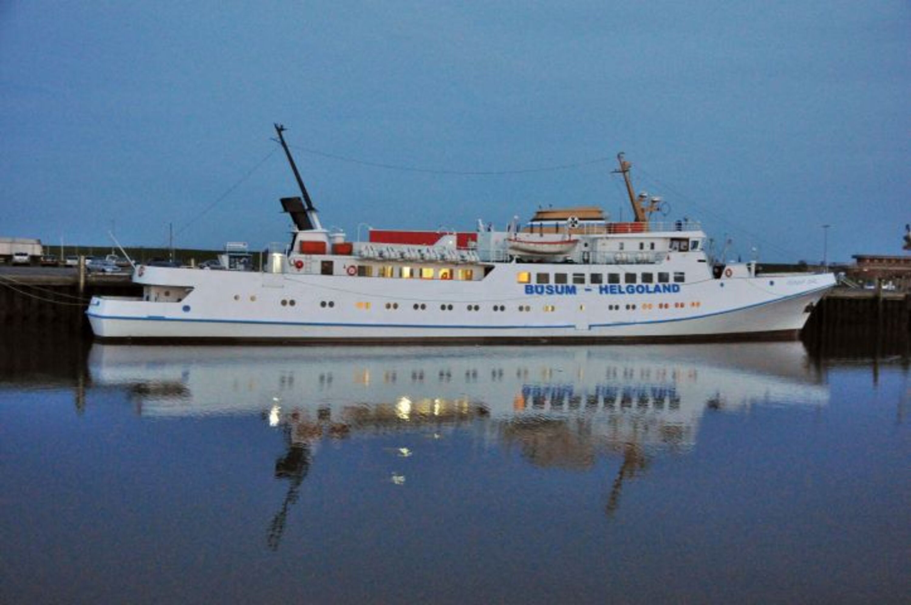 Ausflugschiff
