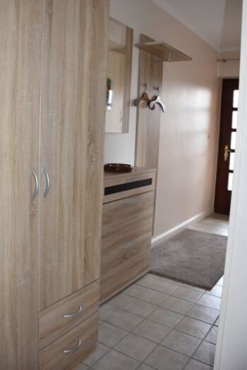 Flur mit Kleiderschrank