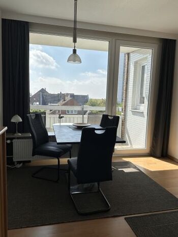 Wohnzimmer Esstisch
