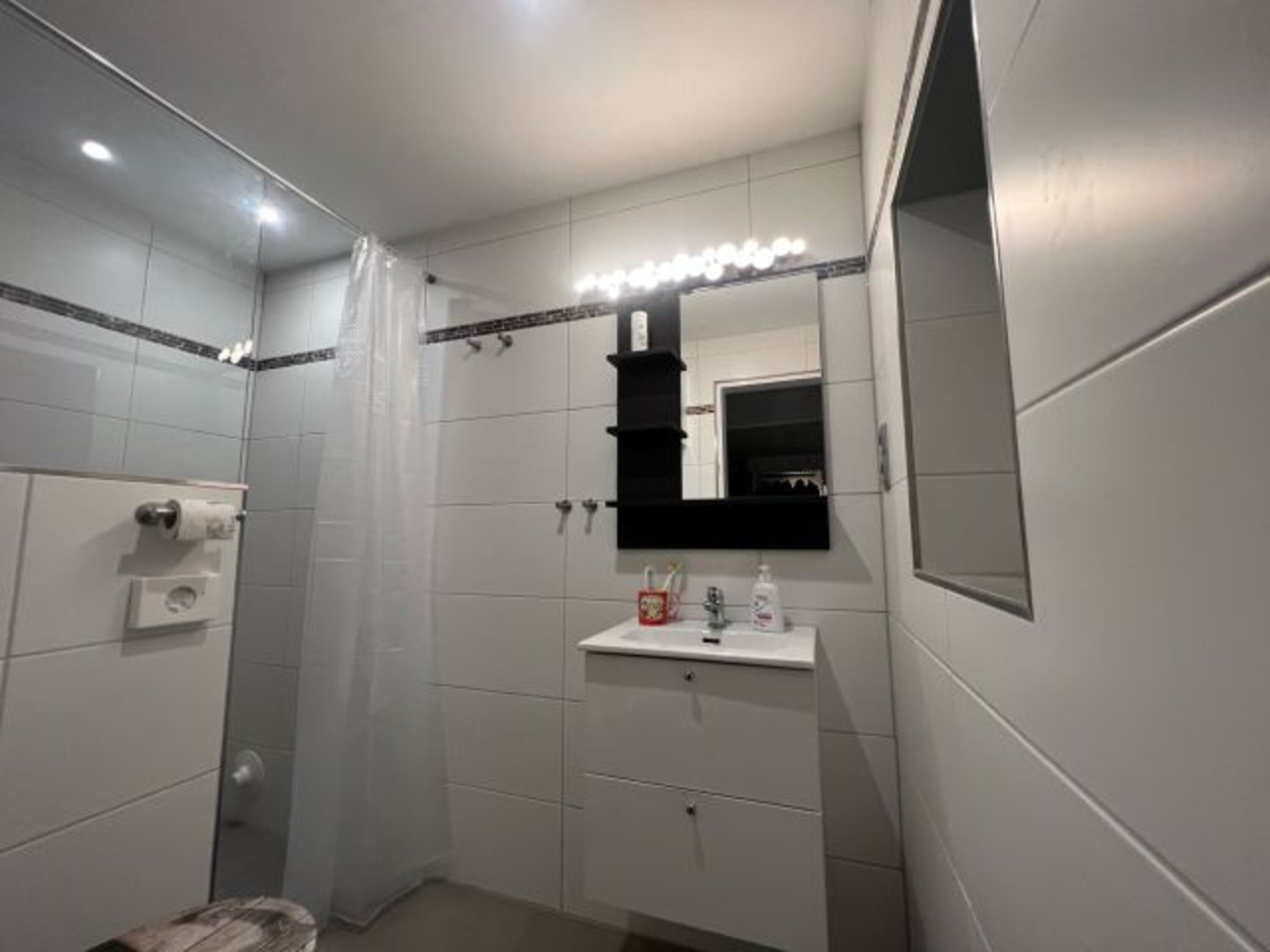 Duschbad EG