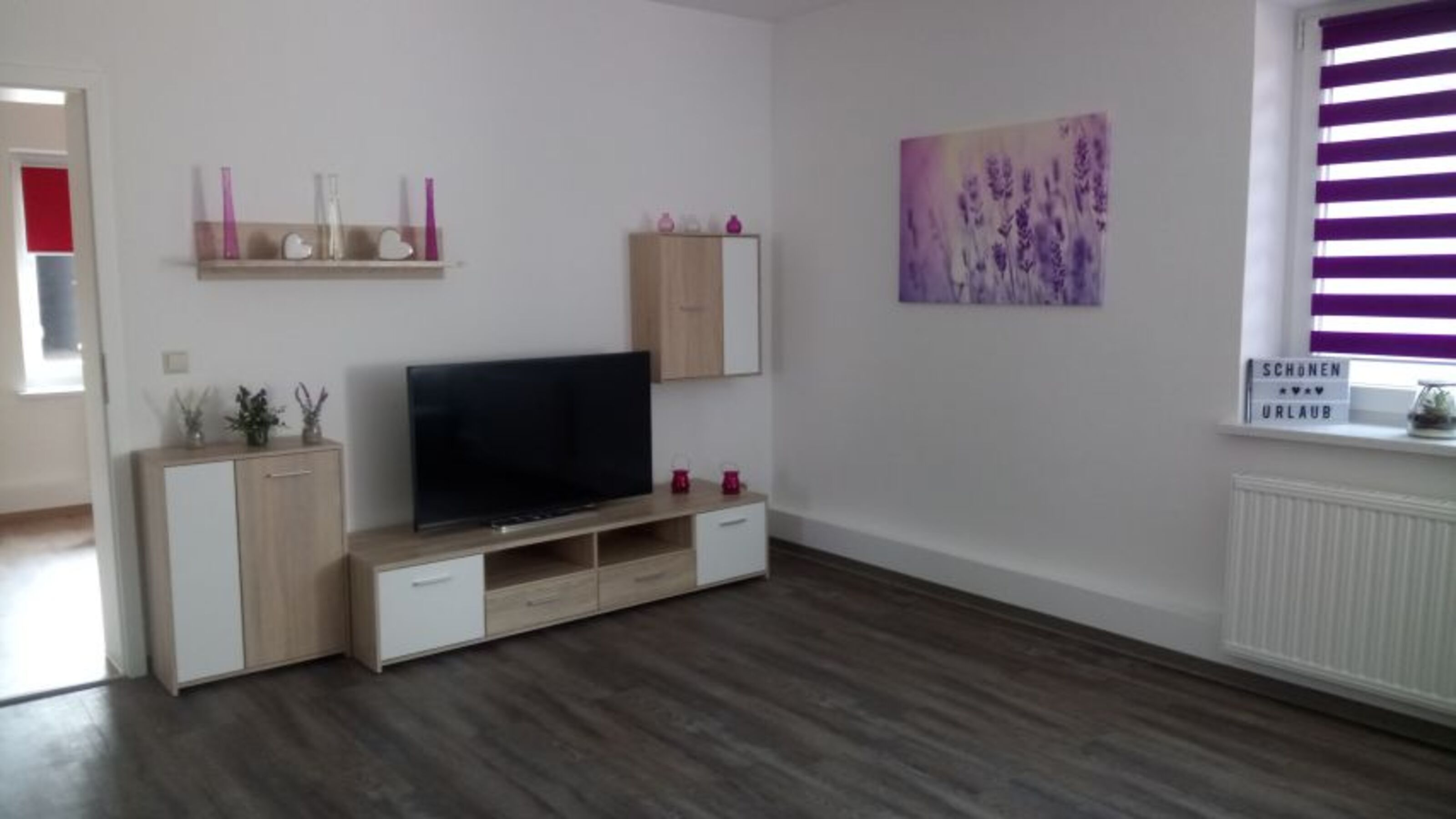 Wohnzimmer mit TV 