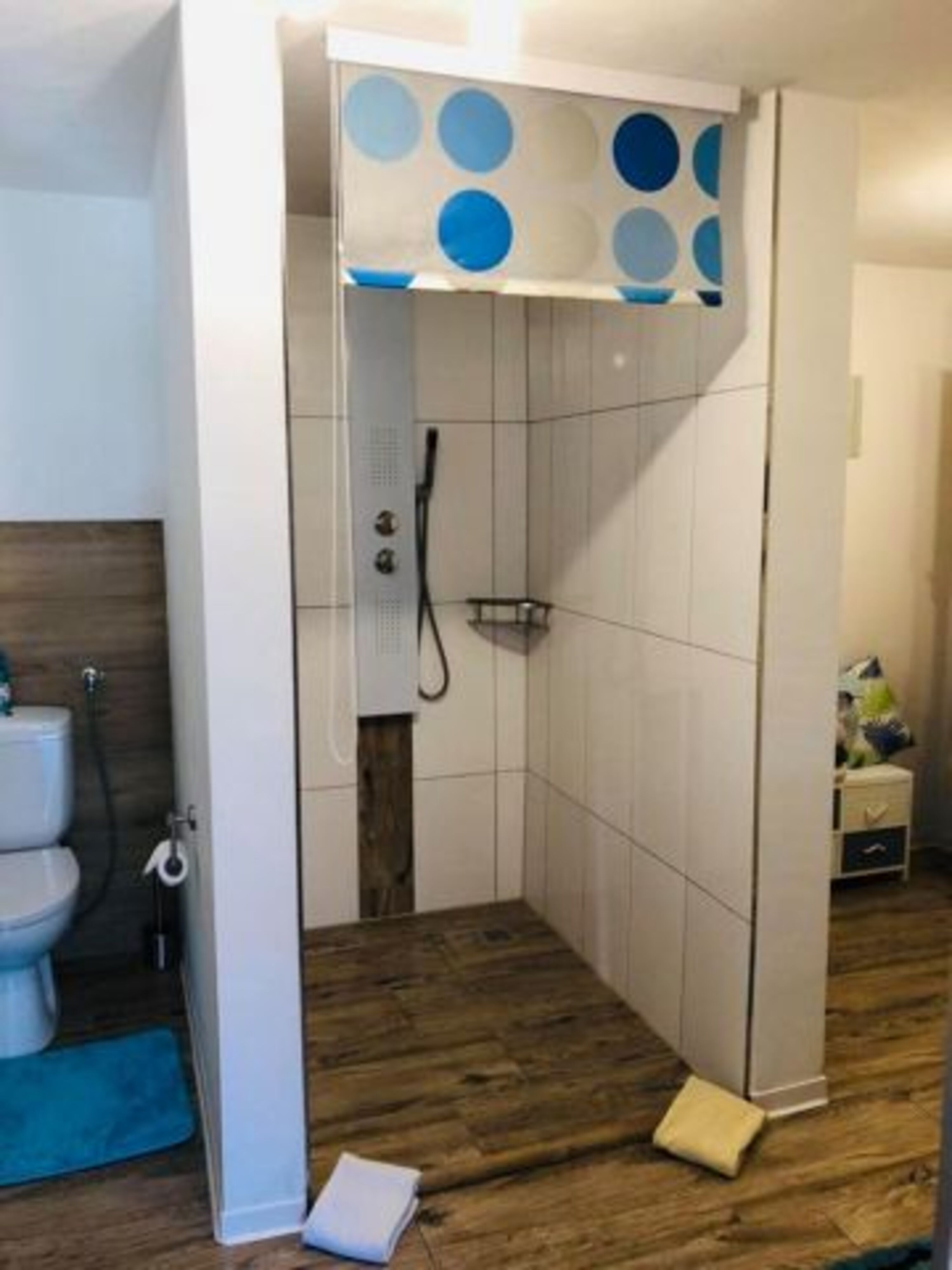 Regendusche mit Duschrollo 