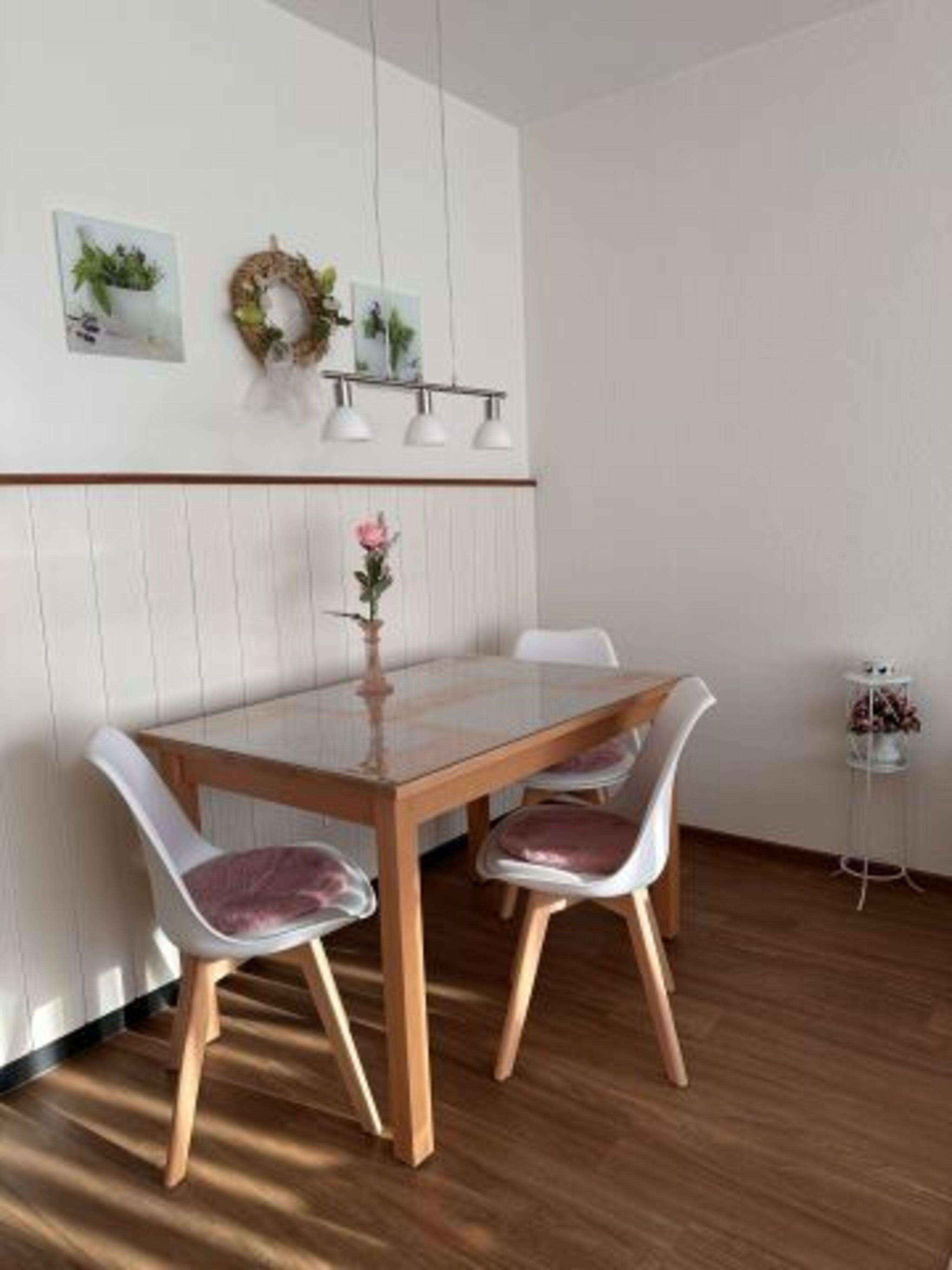Esstisch im Wohnzimmer