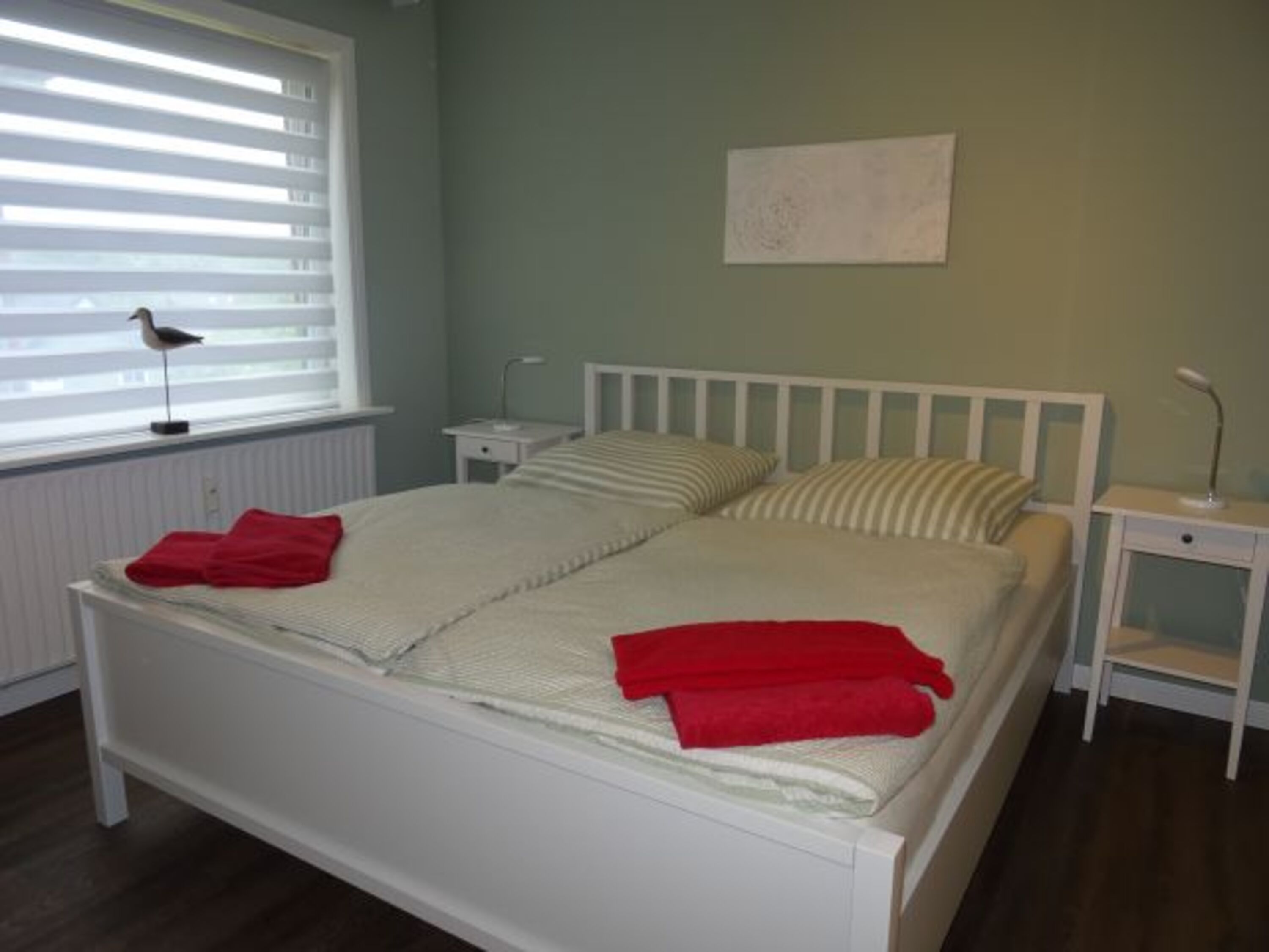 Bequemes Bett mit zwei Matratzen, 1,80x2,00